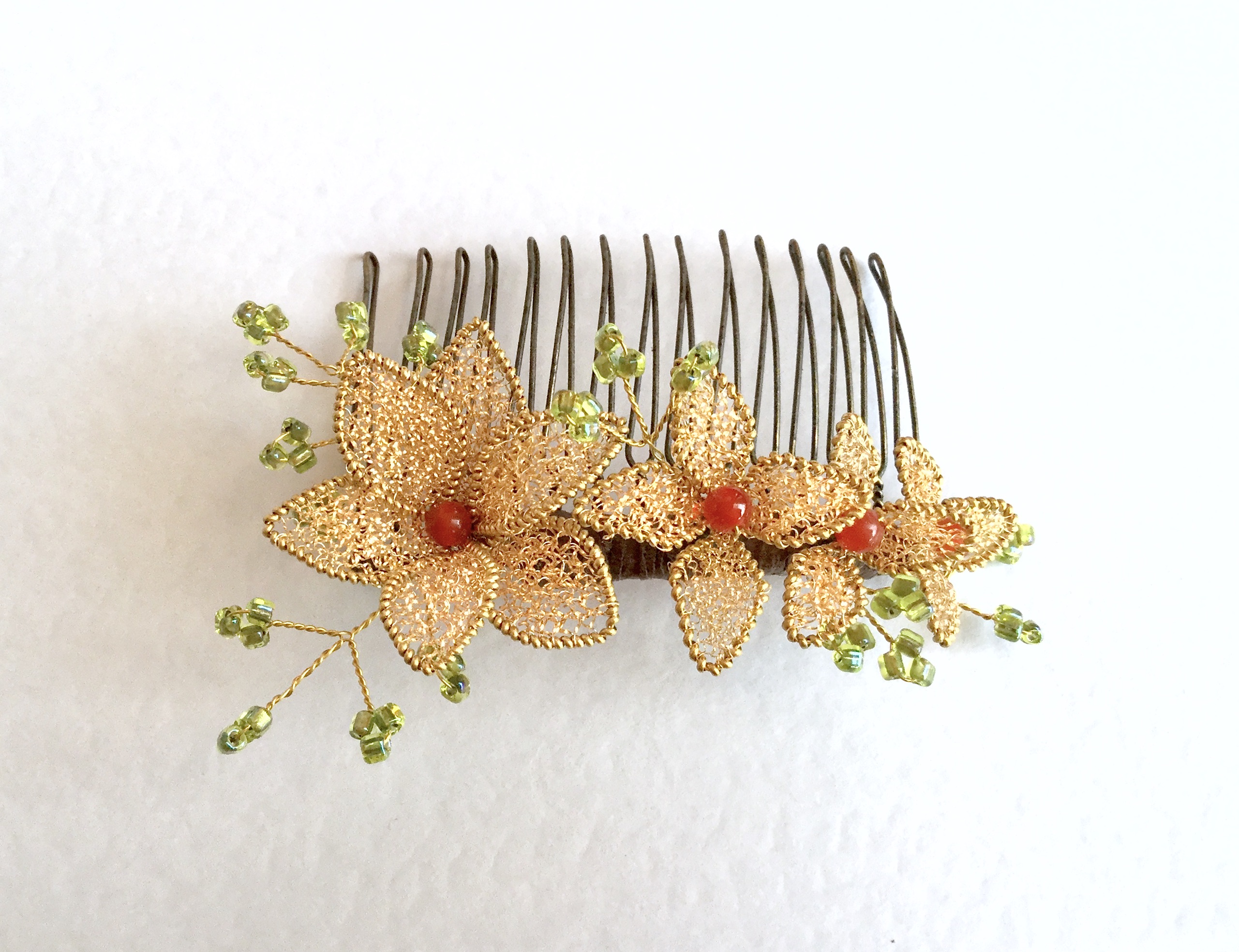 着物に合わせたいお花の髪飾り ティアラ Iichi ハンドメイド クラフト作品 手仕事品の通販