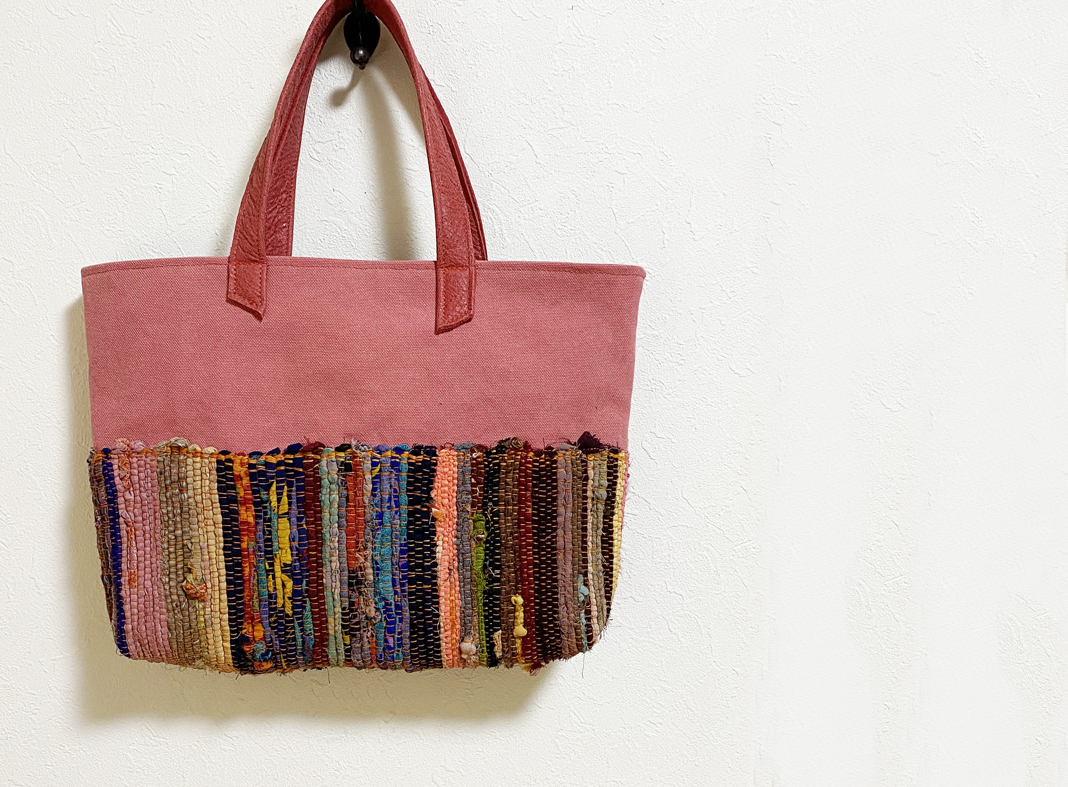 裂き織りサーモンピンク色かばん Iichi ハンドメイド クラフト作品 手仕事品の通販