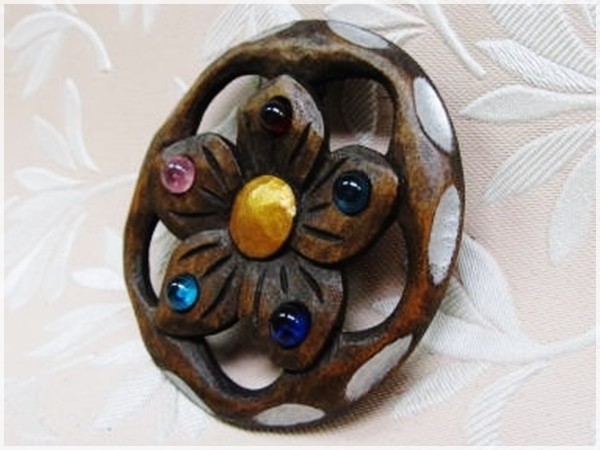 七宝 木彫 ブローチ ペンダント 透かし花 Ib 240 Iichi ハンドメイド クラフト作品 手仕事品の通販