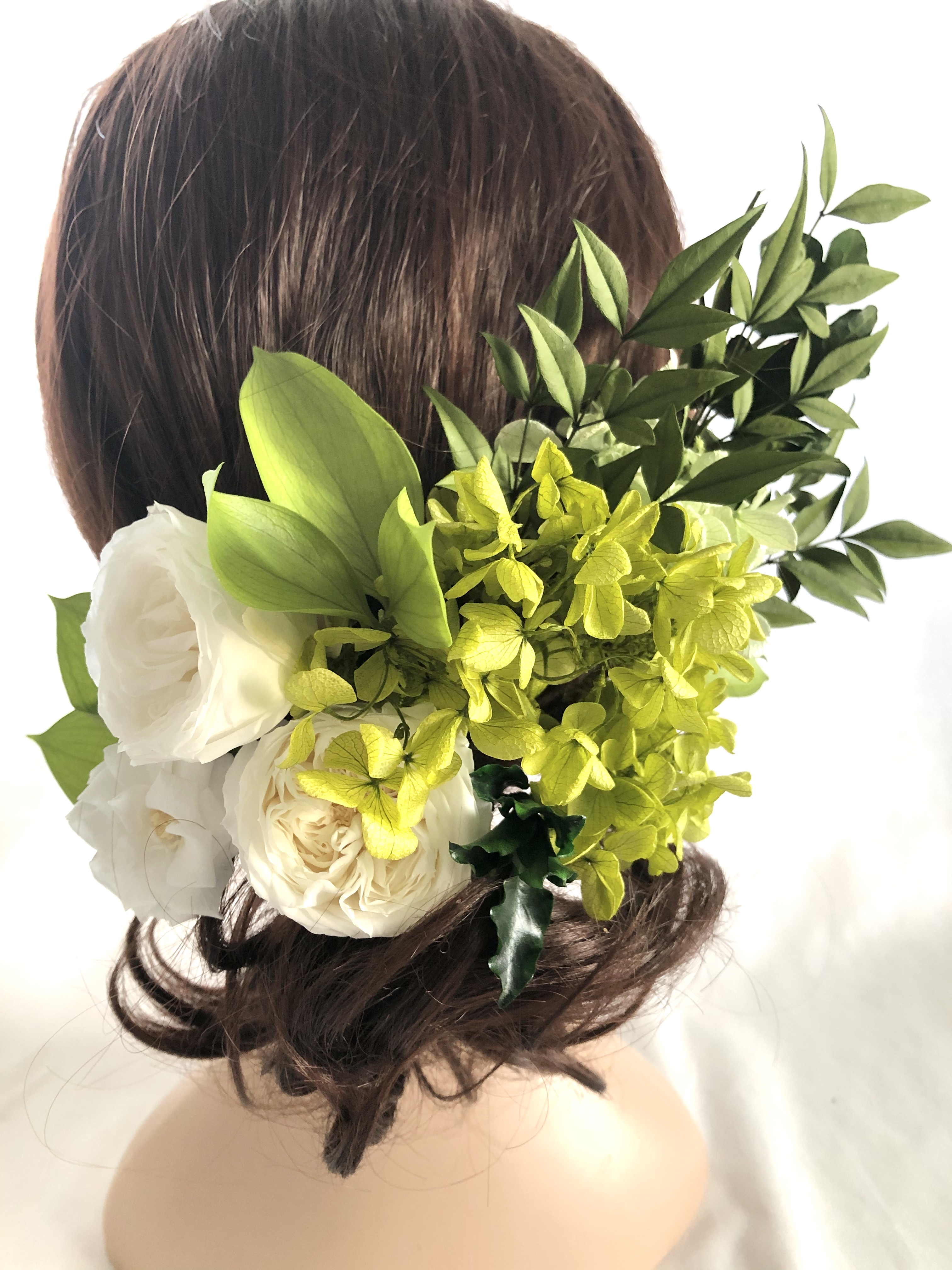 ヘッドドレス プリザーブドフラワー紫陽花と白薔薇とグリーンの髪飾りヘッドドレスパーツ Iichi ハンドメイド クラフト作品 手仕事品の通販