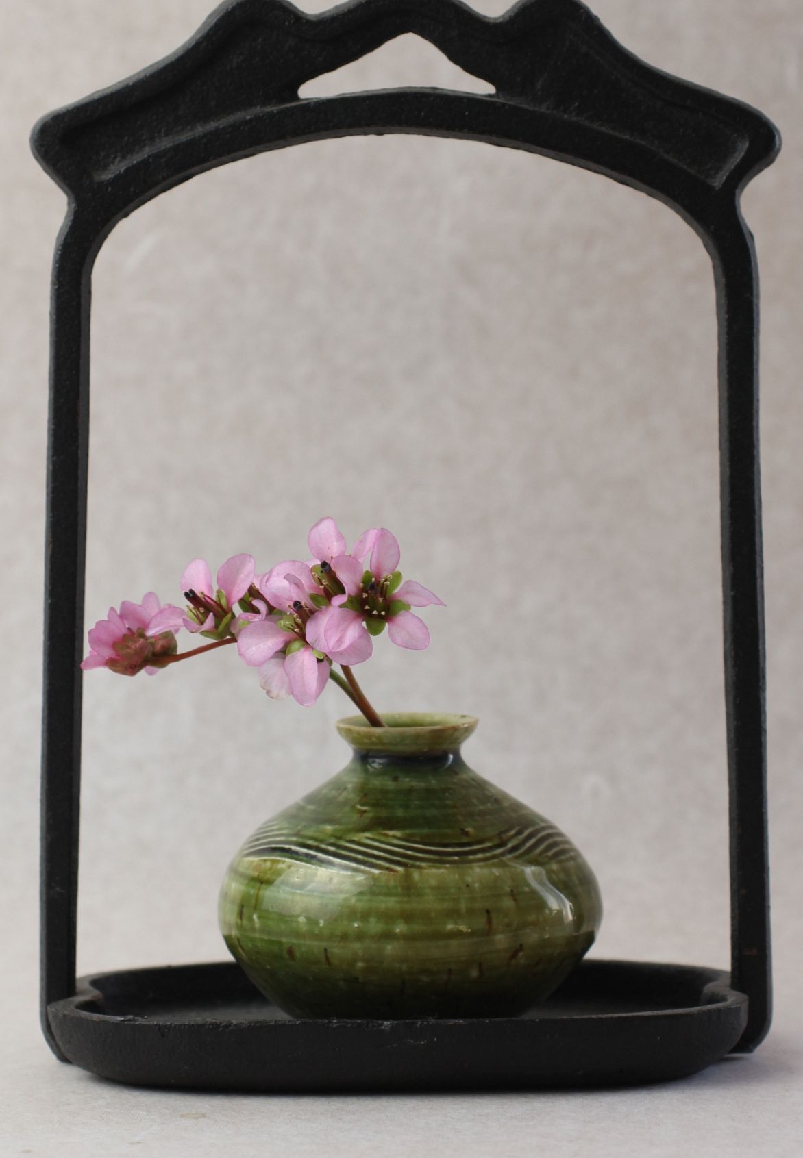 和花に合います 一輪挿し 織部 ｋ ４ Iichi ハンドメイド クラフト作品 手仕事品の通販