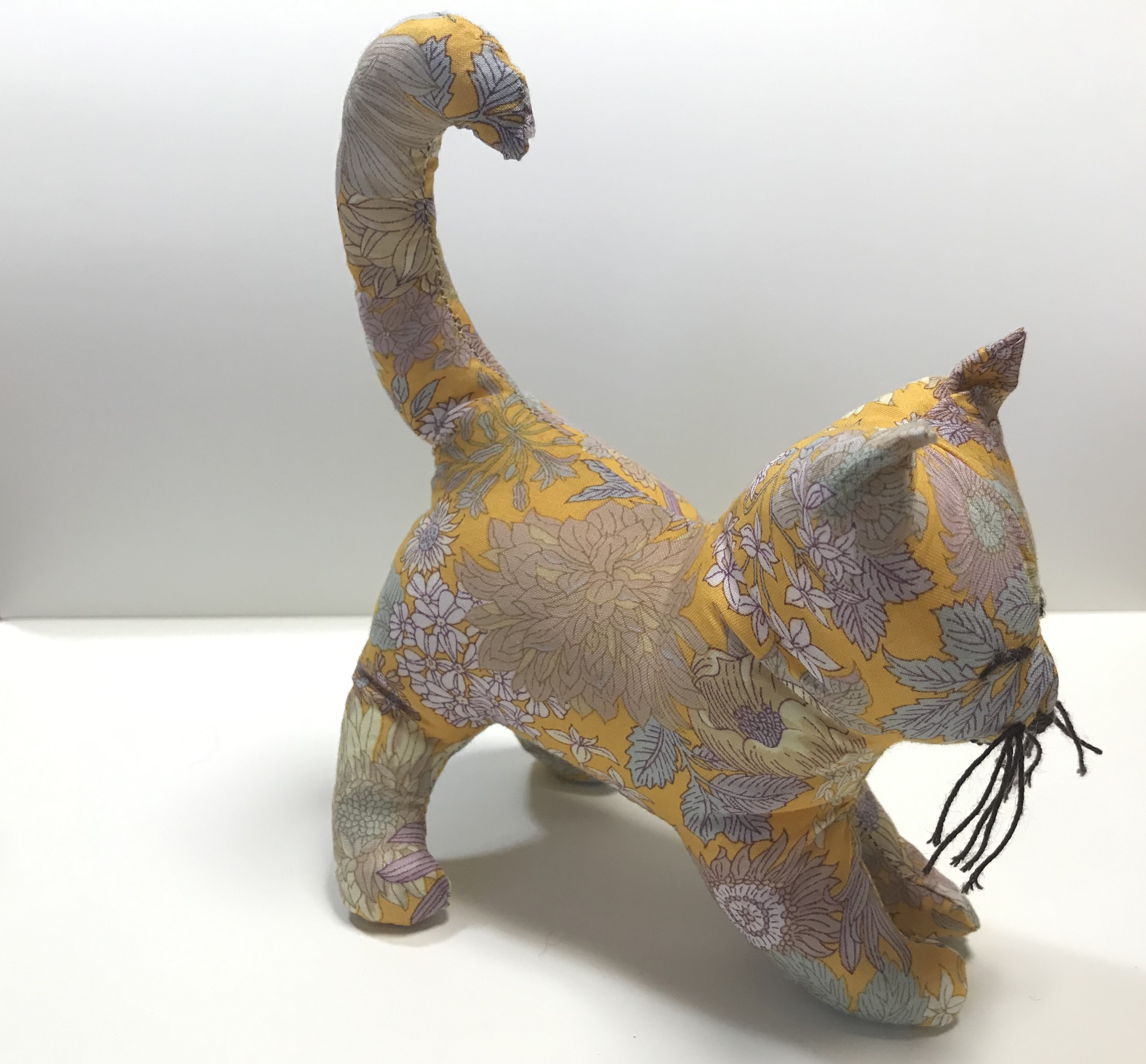 北欧のどうぶつたち やんちゃな子猫  iichi ハンドメイド・クラフト 