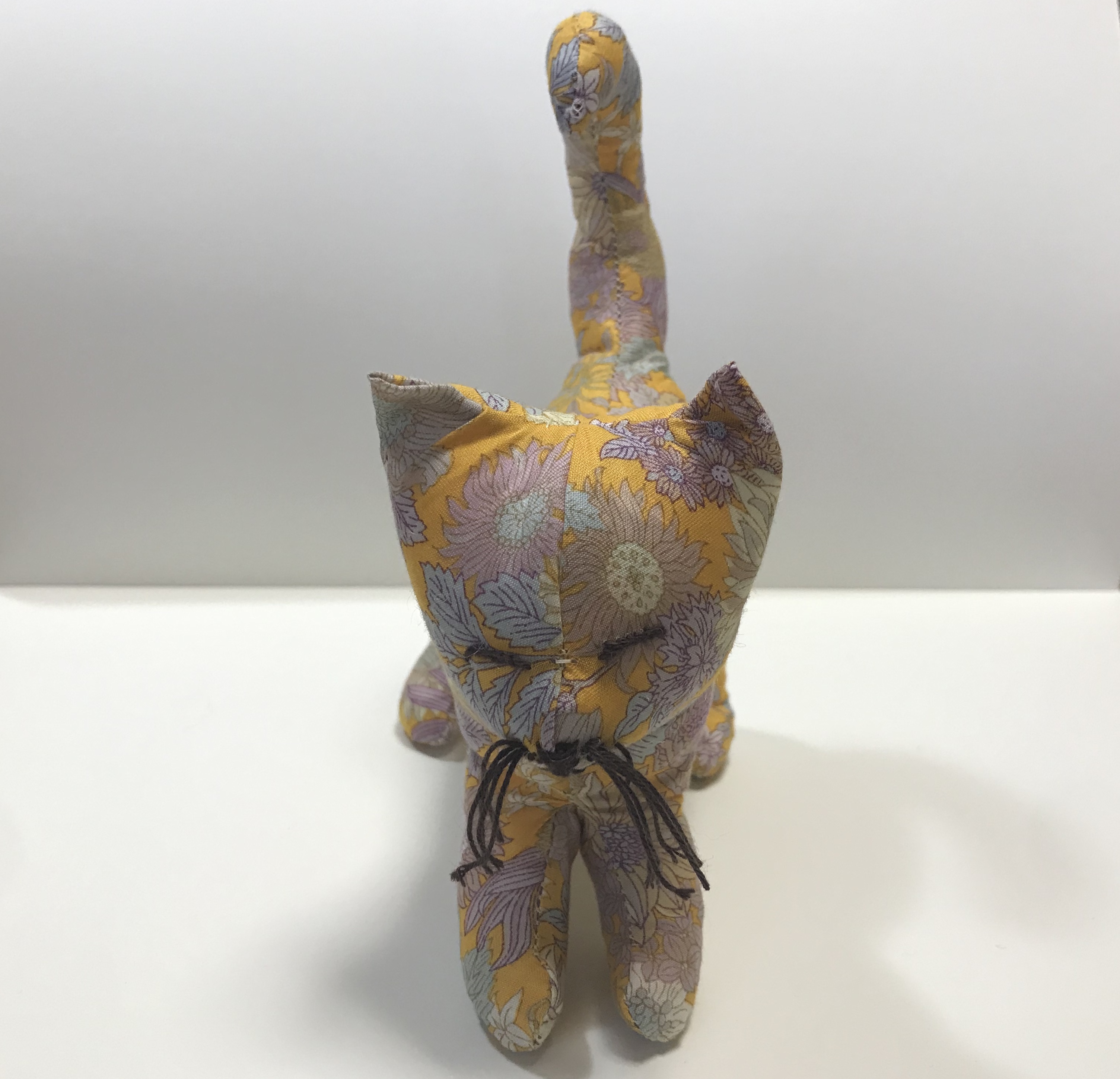 北欧のどうぶつたち やんちゃな子猫  iichi ハンドメイド・クラフト 
