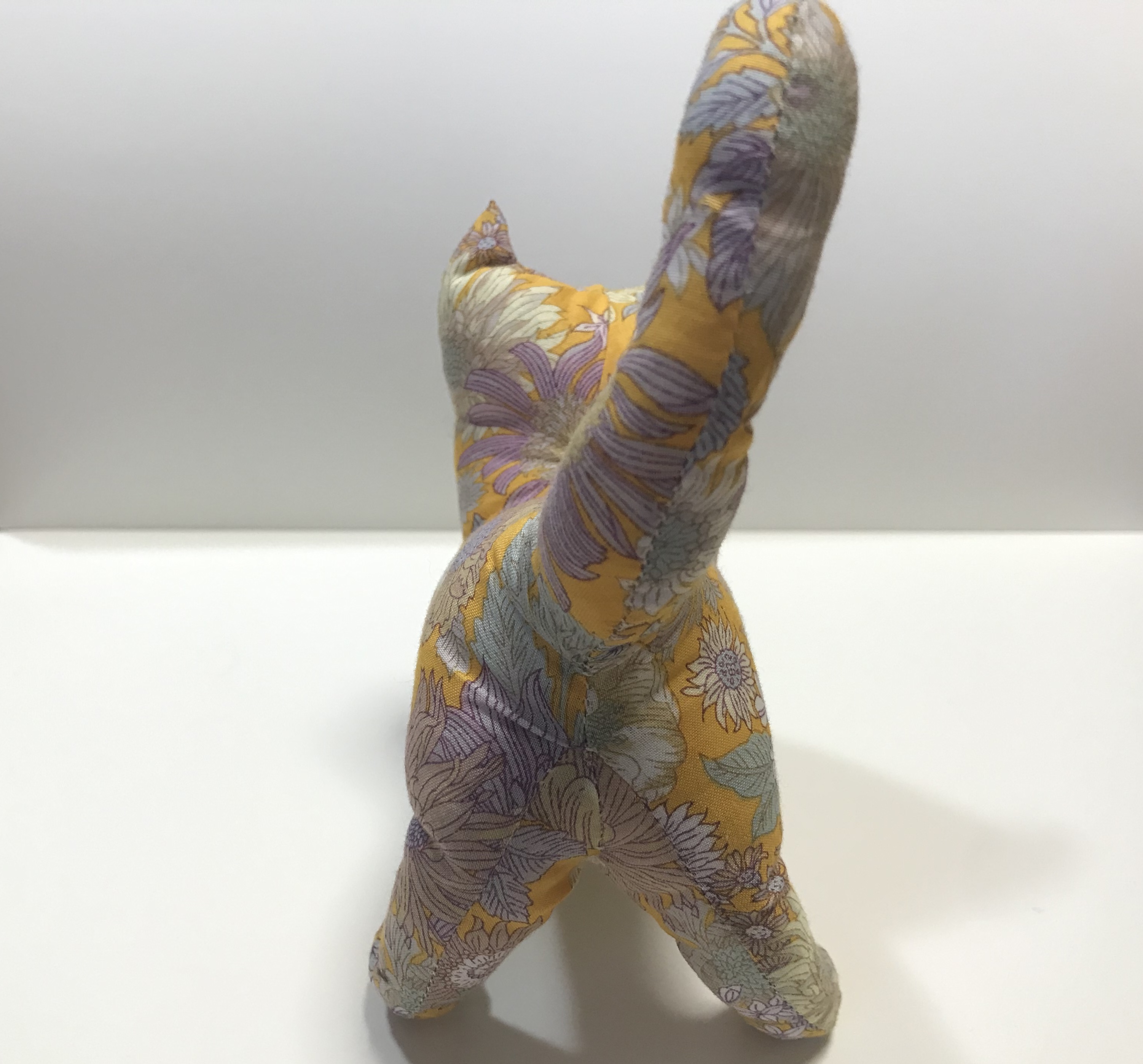北欧のどうぶつたち やんちゃな子猫  iichi ハンドメイド・クラフト 