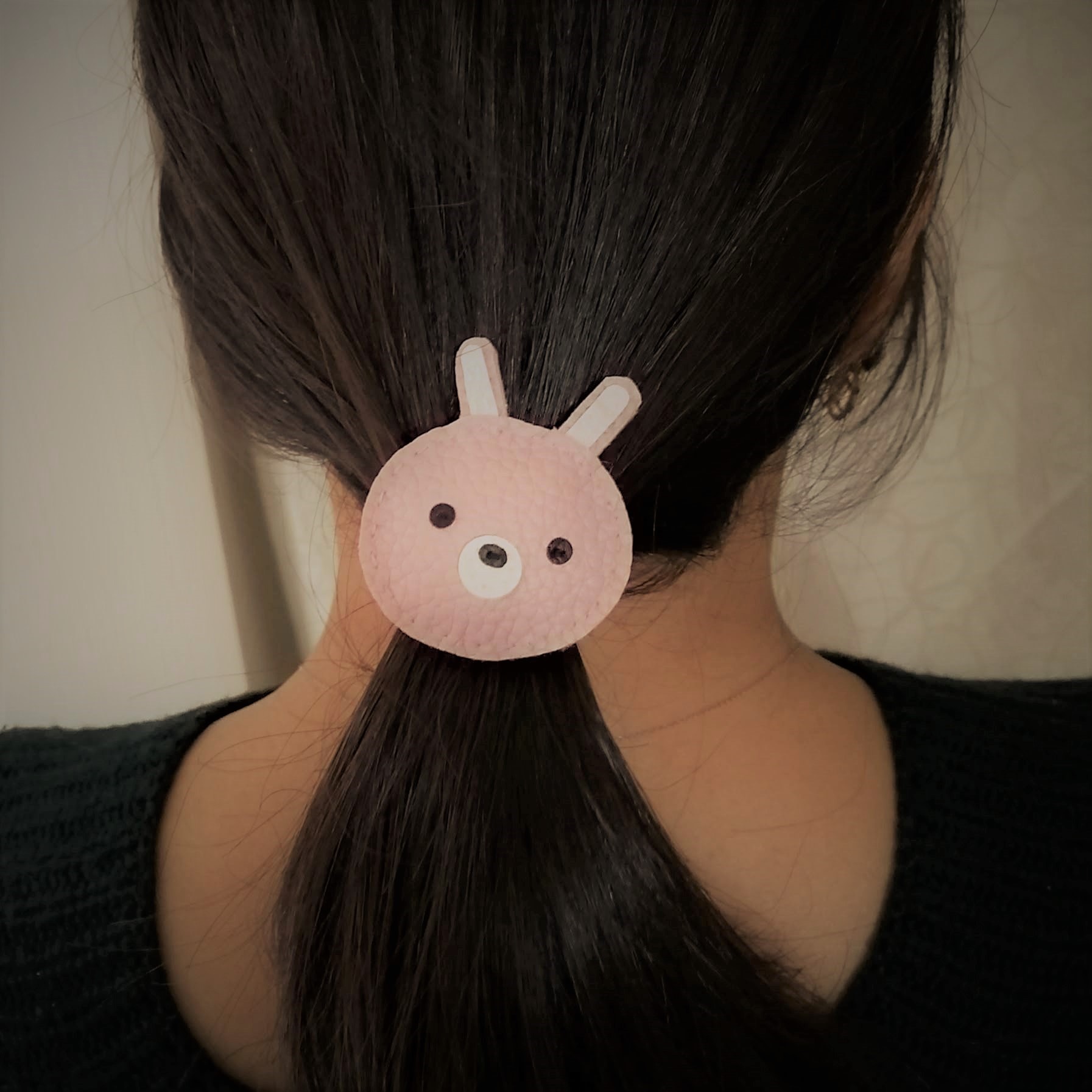 いろいろ 動物 ヘアゴム うさぎ ウサギ フェイクレザー ホワイト ピンク Iichi ハンドメイド クラフト作品 手仕事品の通販