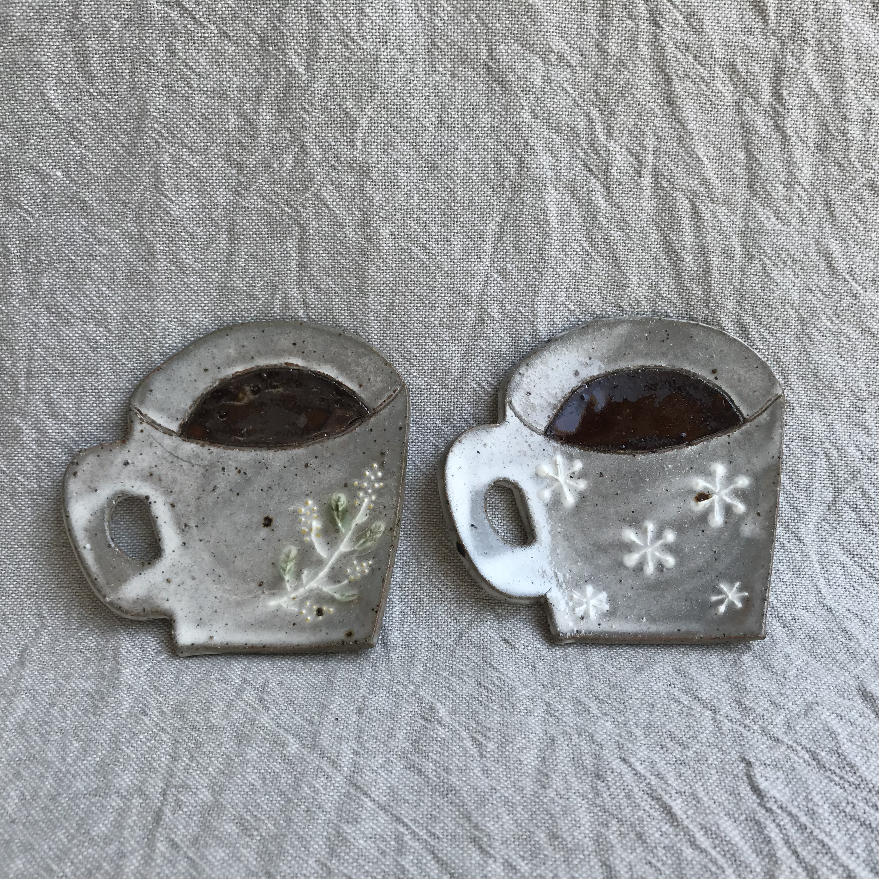 I様ご予約品 コーヒーカップ豆皿 ミモザ柄と雪柄 2枚セット Iichi ハンドメイド クラフト作品 手仕事品の通販