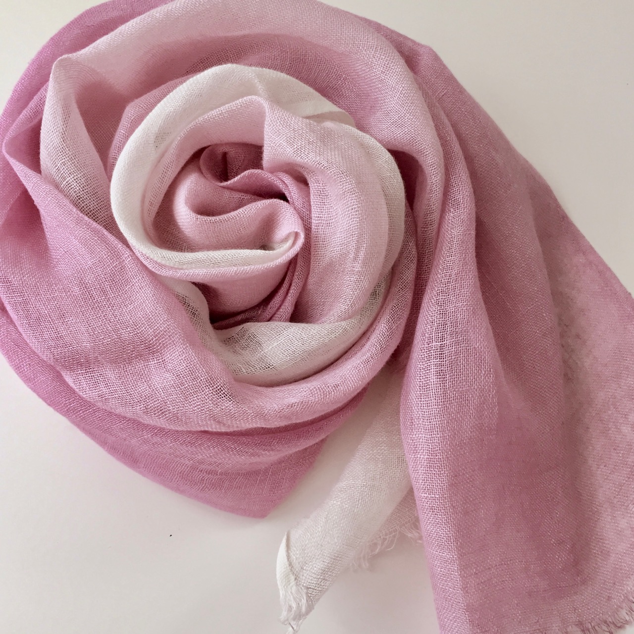 草木染やわらかリネンストール フューシャピンクx白 Iichi ハンドメイド クラフト作品 手仕事品の通販