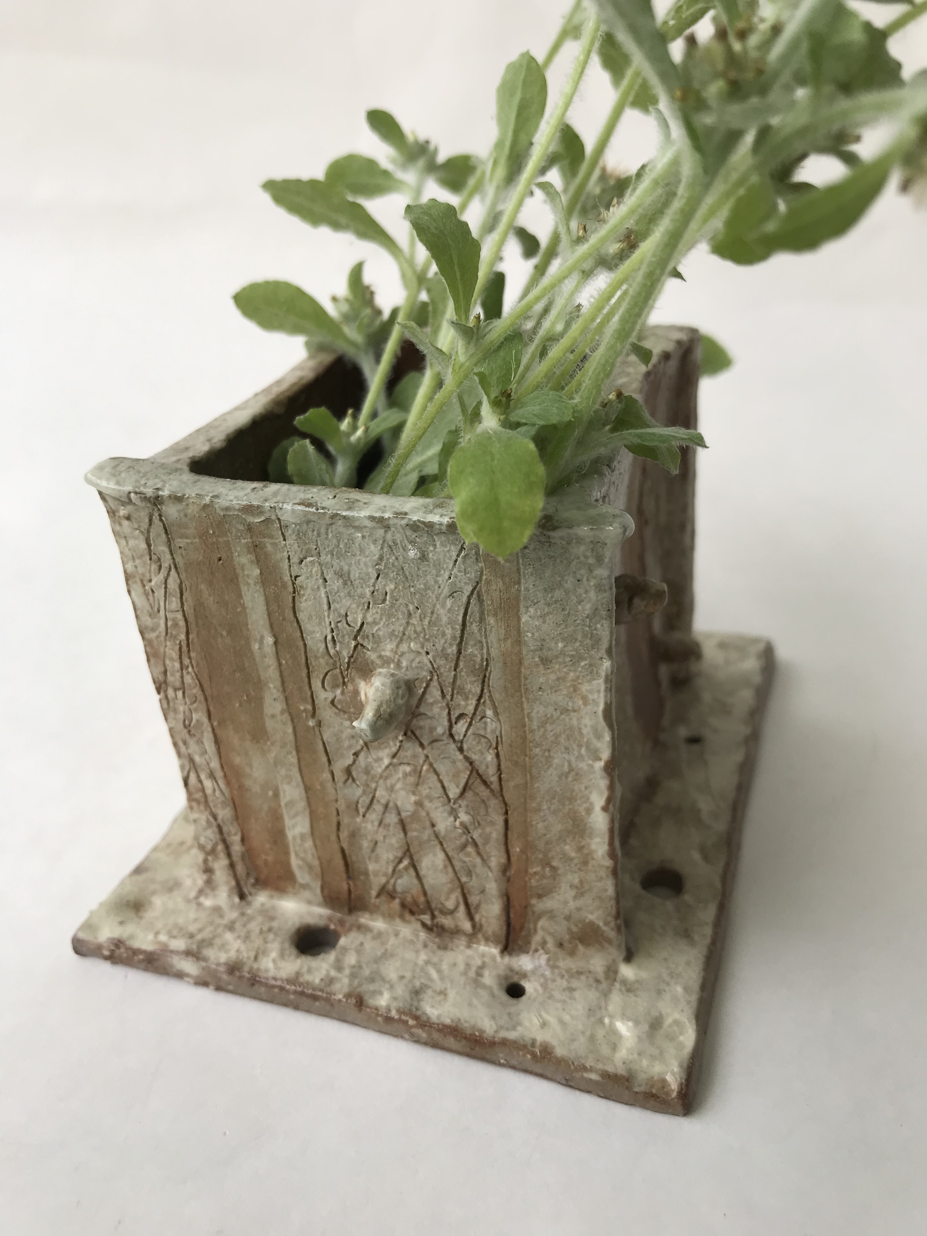 陶芸 手びねり 花瓶orボールペン スティクシュガー スプーン入れ Iichi ハンドメイド クラフト作品 手仕事品の通販