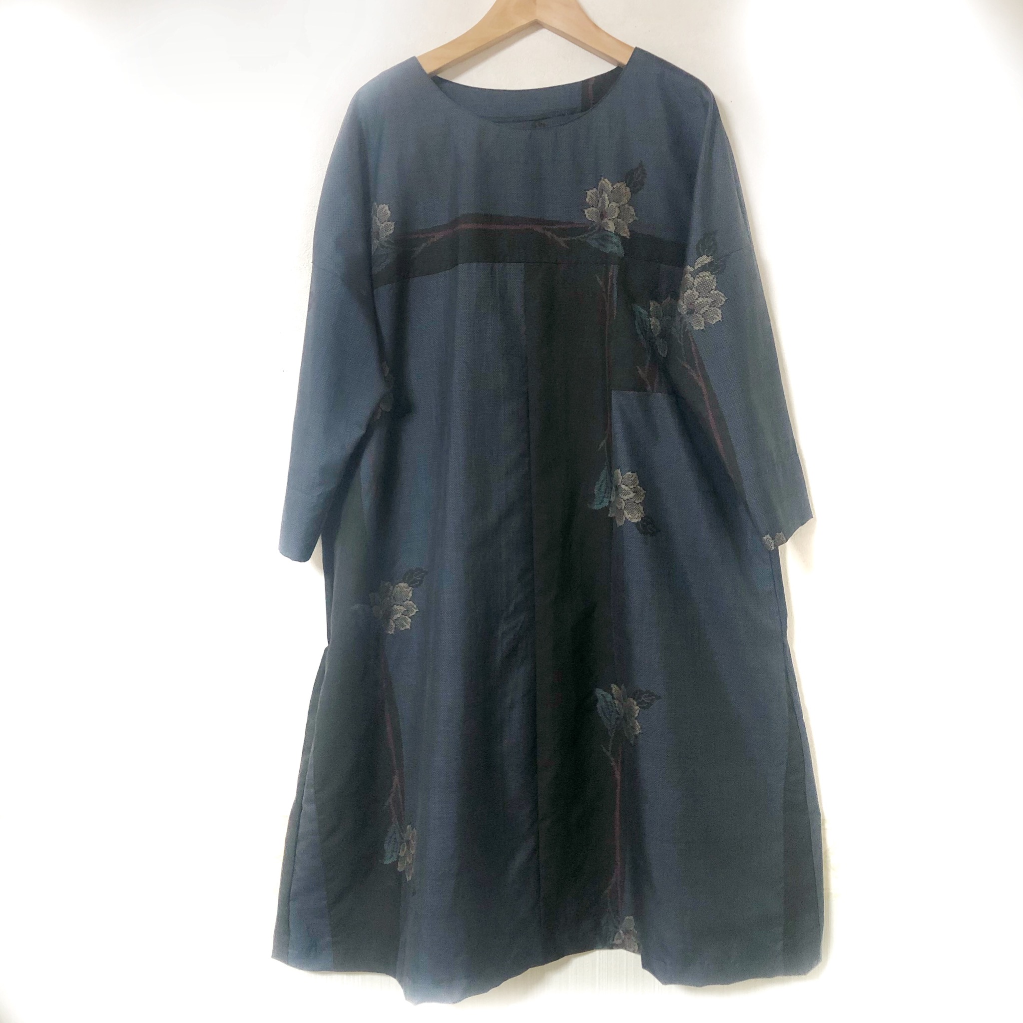 手織り大島紬 上品かぶりワンピース Aライン 膝下丈 着物リメイク Iichi ハンドメイド クラフト作品 手仕事品の通販