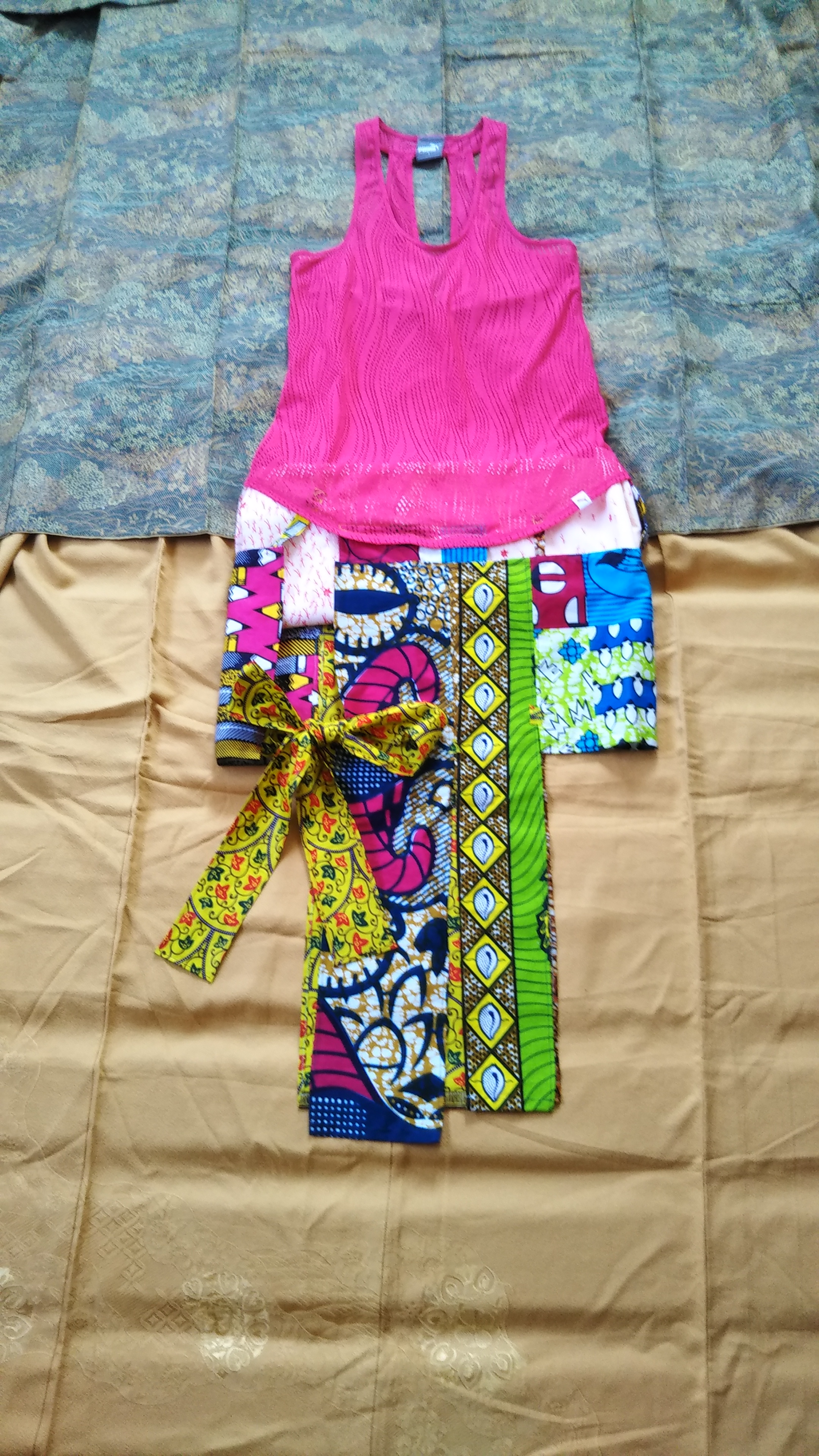 アフリカ布とpumaタンクトップのリメイクワンピース風 Iichi ハンドメイド クラフト作品 手仕事品の通販