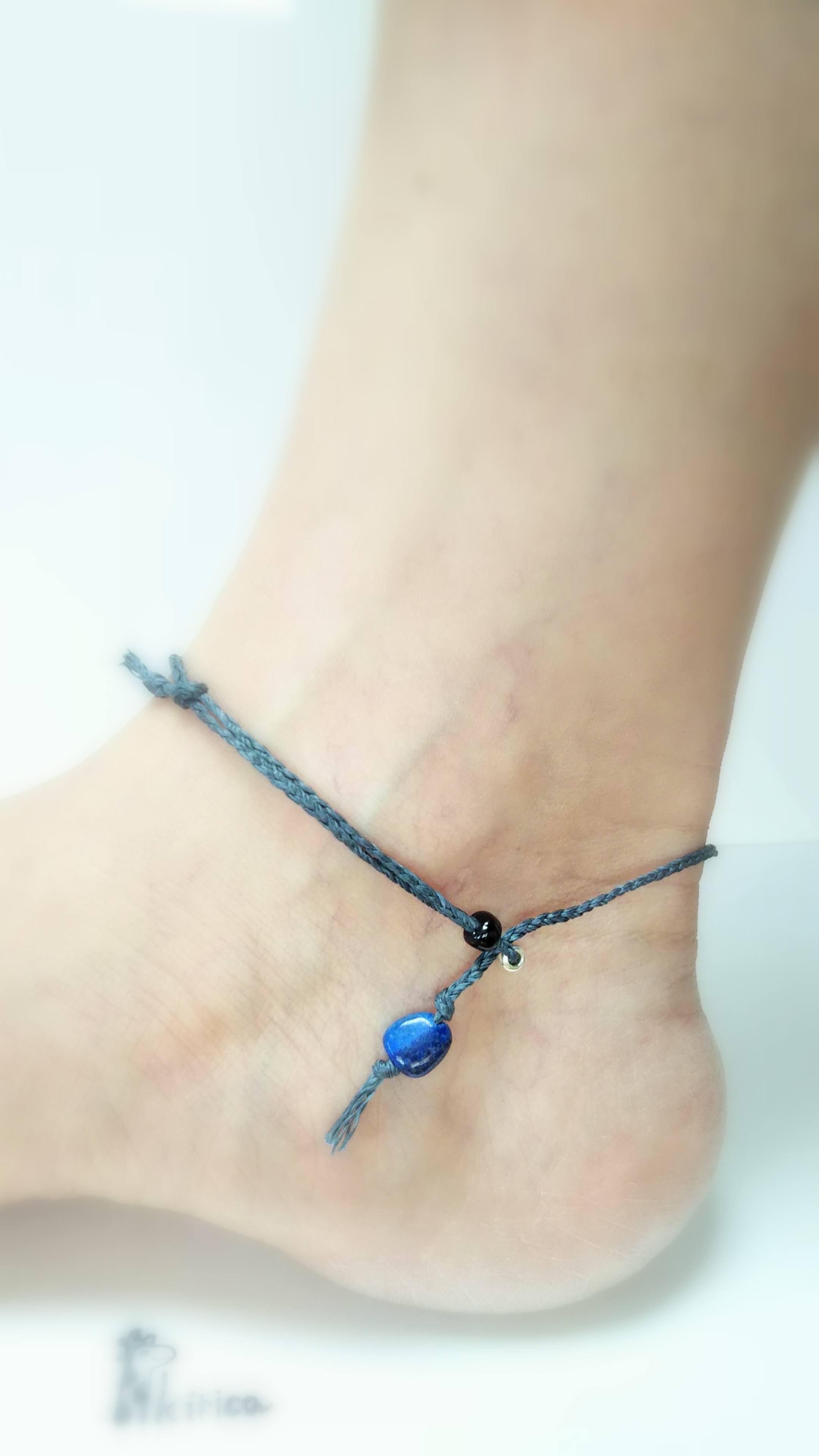 ラピスの濡れても平気な紺色アンクレット 残数2 Iichi ハンドメイド クラフト作品 手仕事品の通販