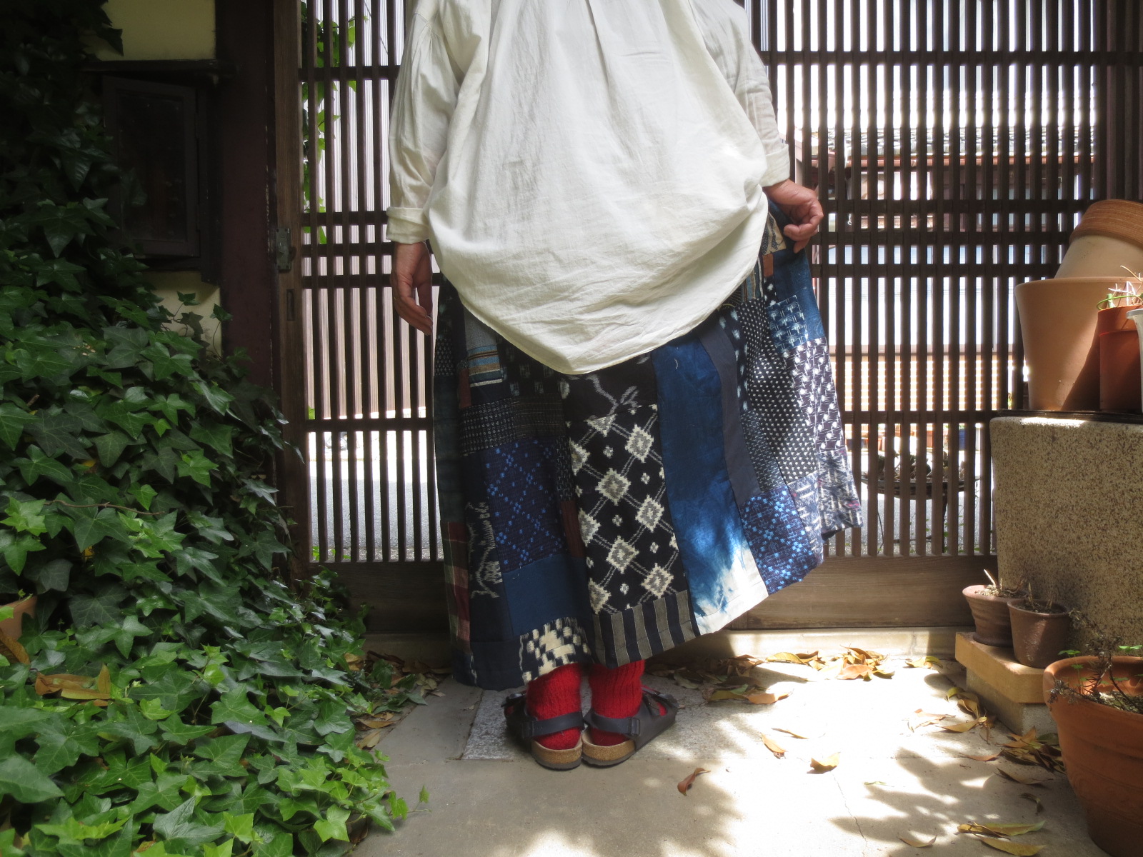 古布リメイク 藍染めや絣でパッチスカート 楽しくカッコいいおとな女子に Iichi ハンドメイド クラフト作品 手仕事品の通販