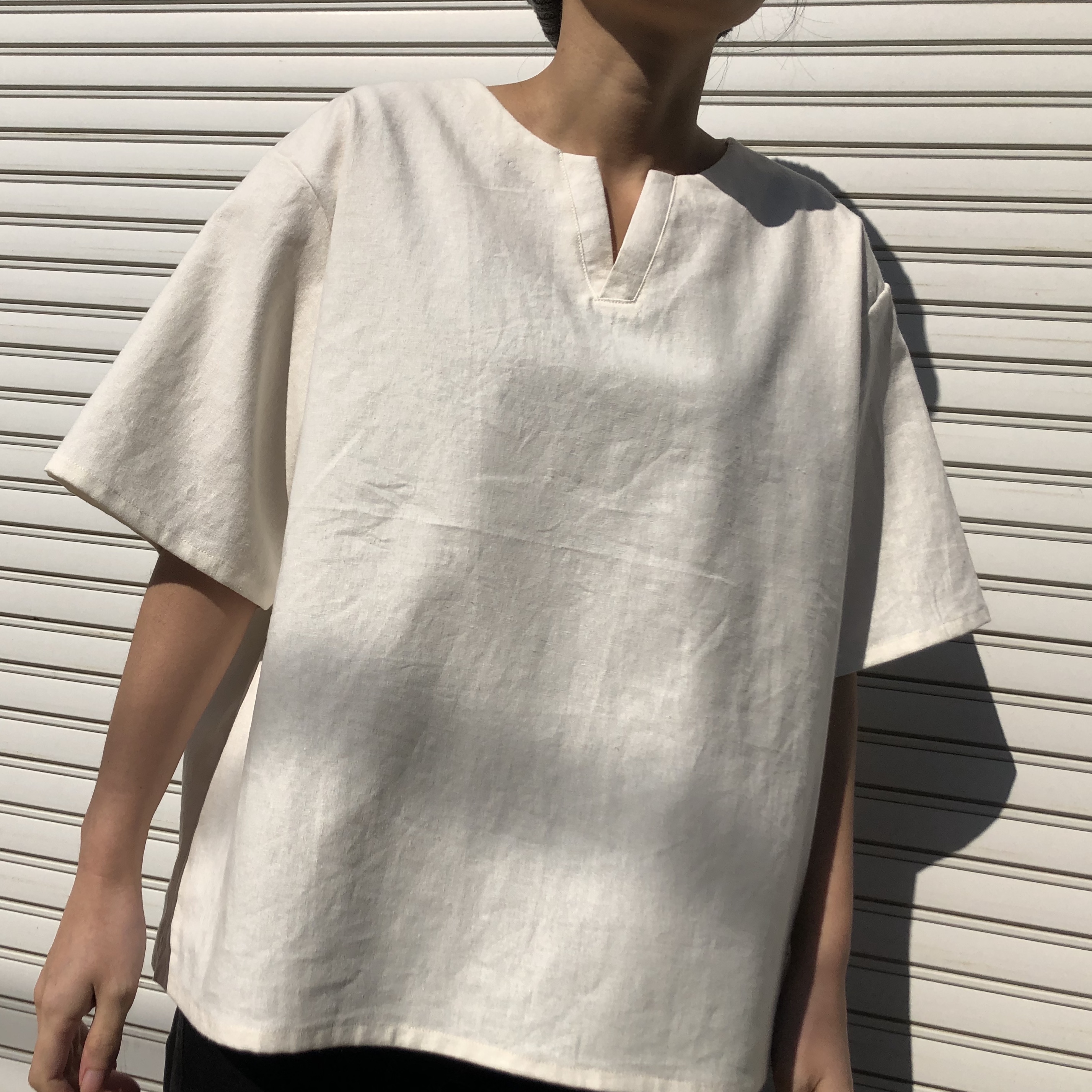 男女とも使える コットンリネン 透けにくいメンズtシャツ オフホワイト 半袖 Iichi ハンドメイド クラフト作品 手仕事品の通販