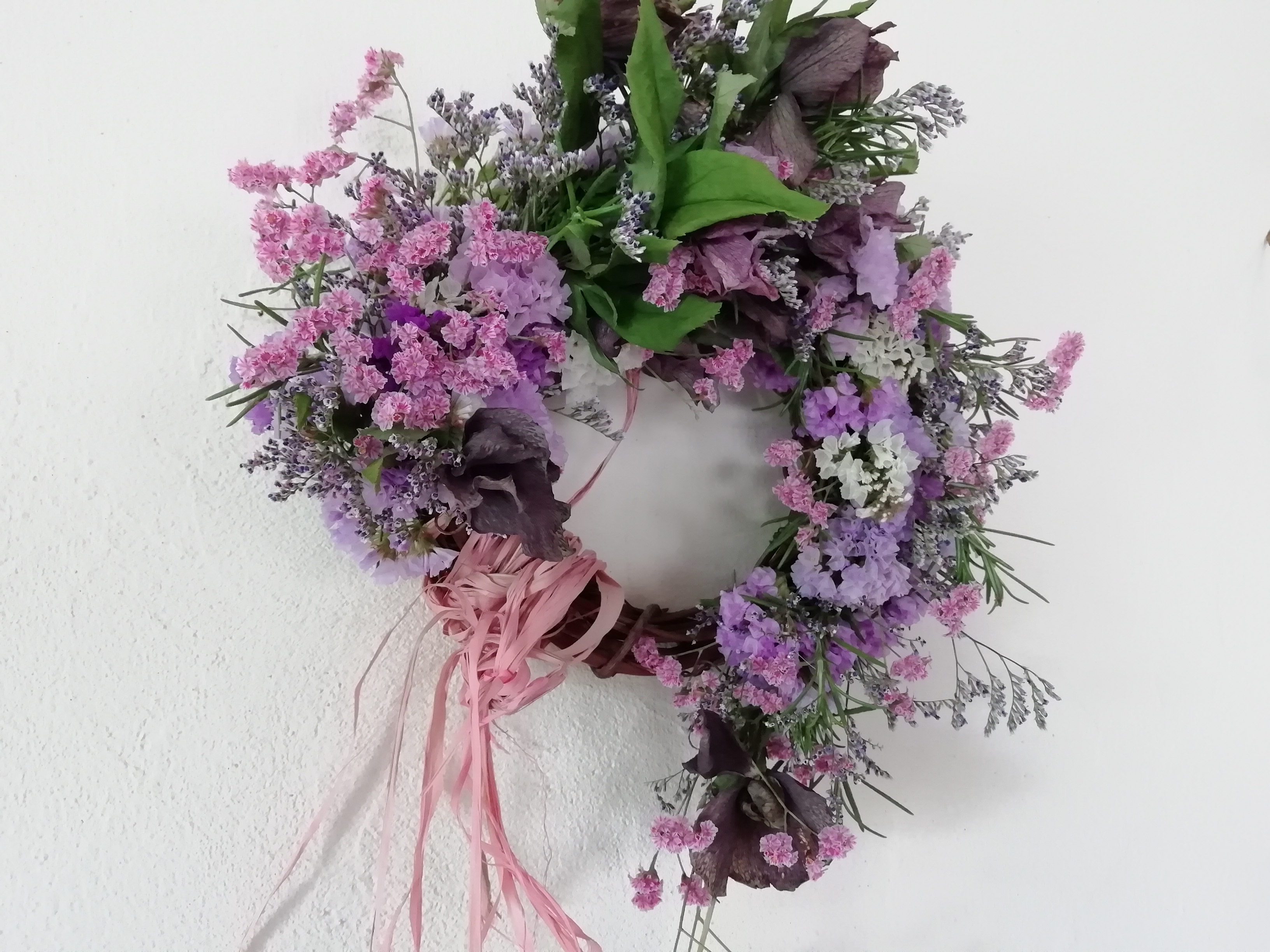 クリスマスローズとスターチスのwreath Iichi ハンドメイド クラフト作品 手仕事品の通販