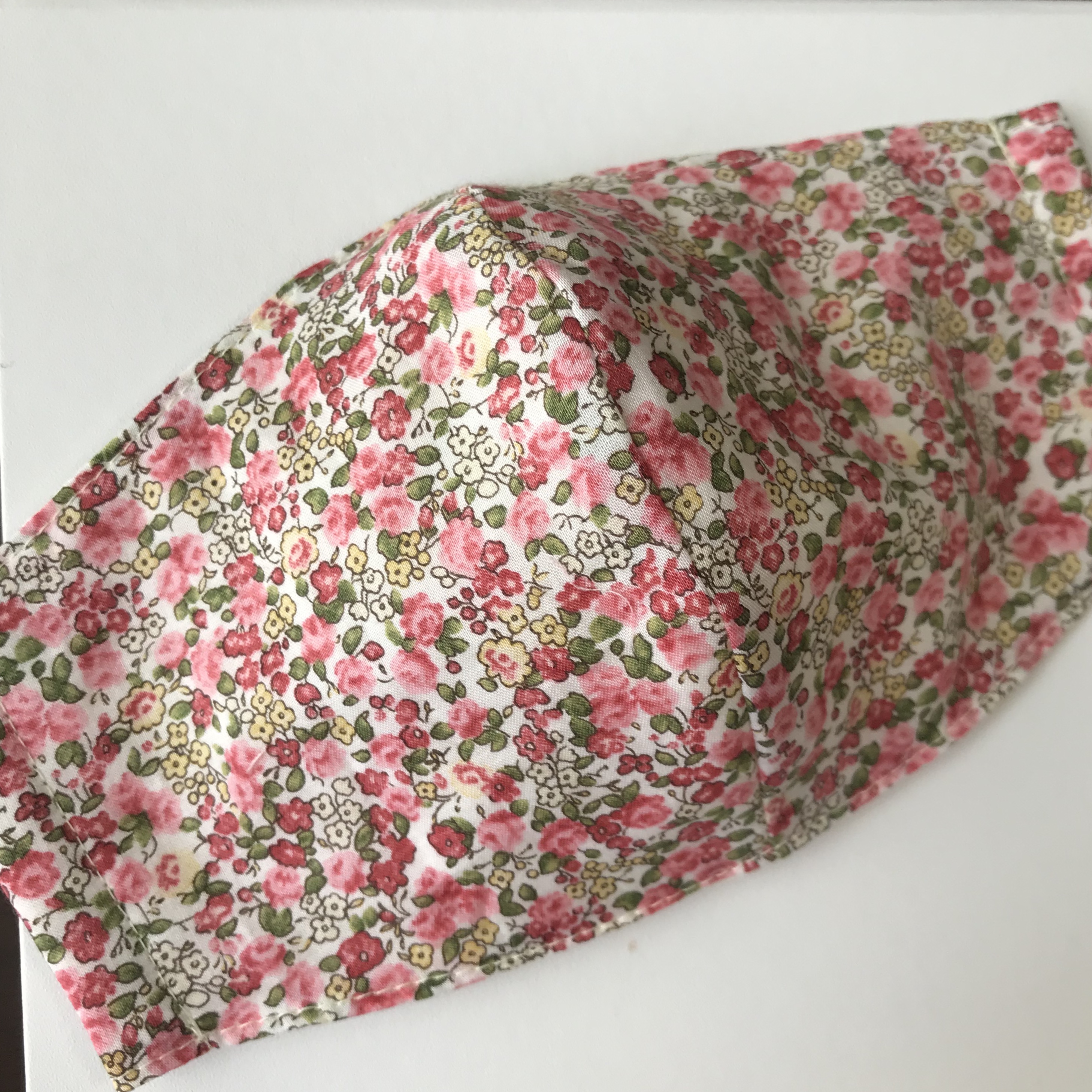 立体マスク 大人用マスク 花柄赤 Iichi ハンドメイド クラフト作品 手仕事品の通販