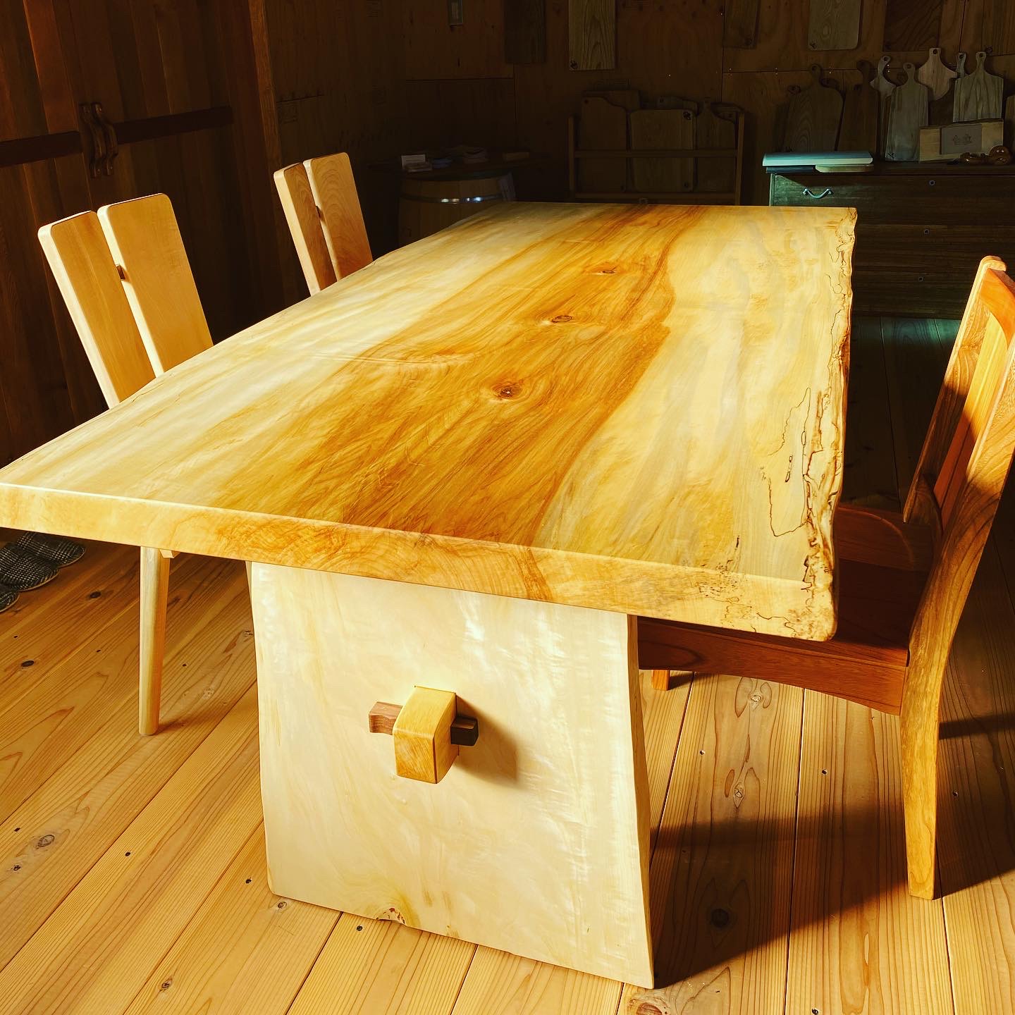 栃一枚板テーブル オーダーメイド | iichi ハンドメイド・クラフト作品 