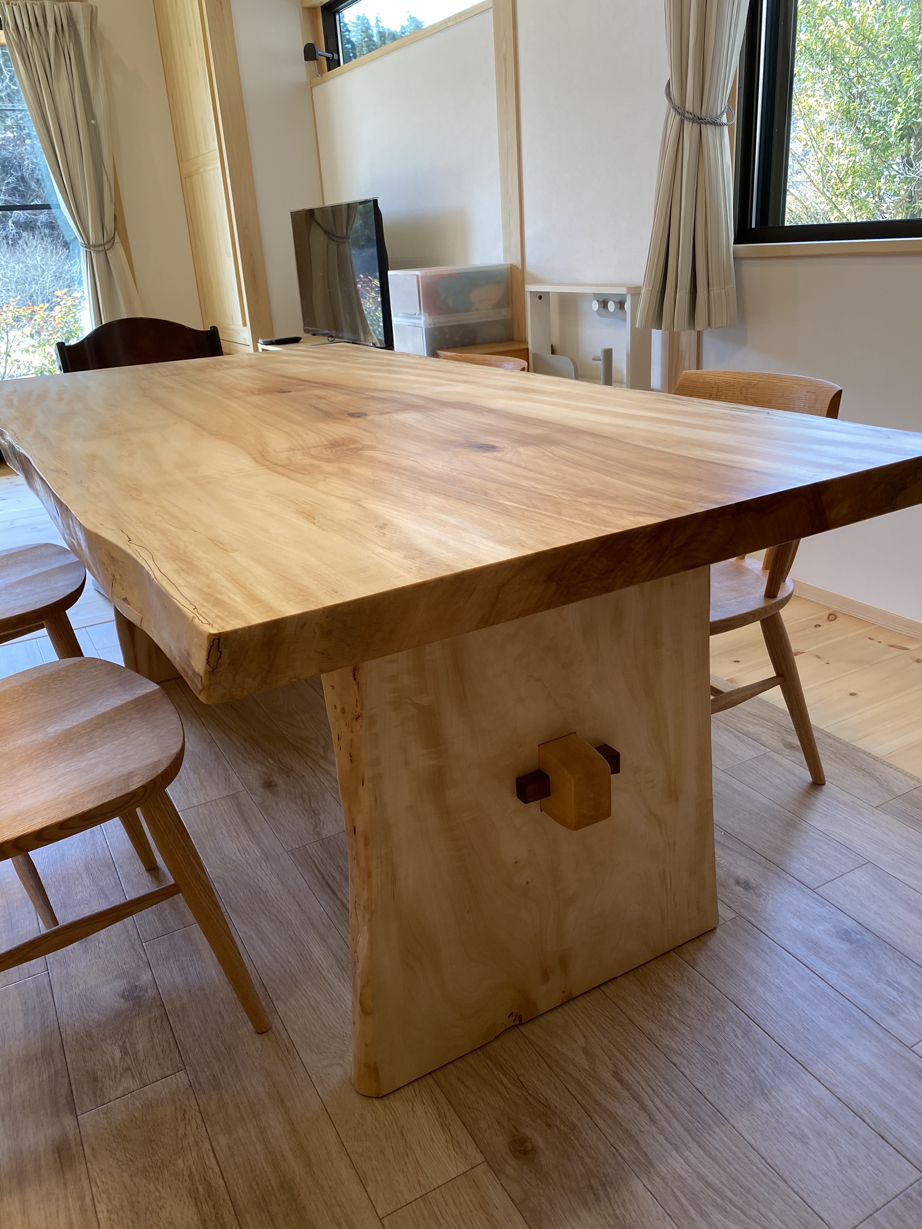 栃の木 一枚板テーブル 注文製作