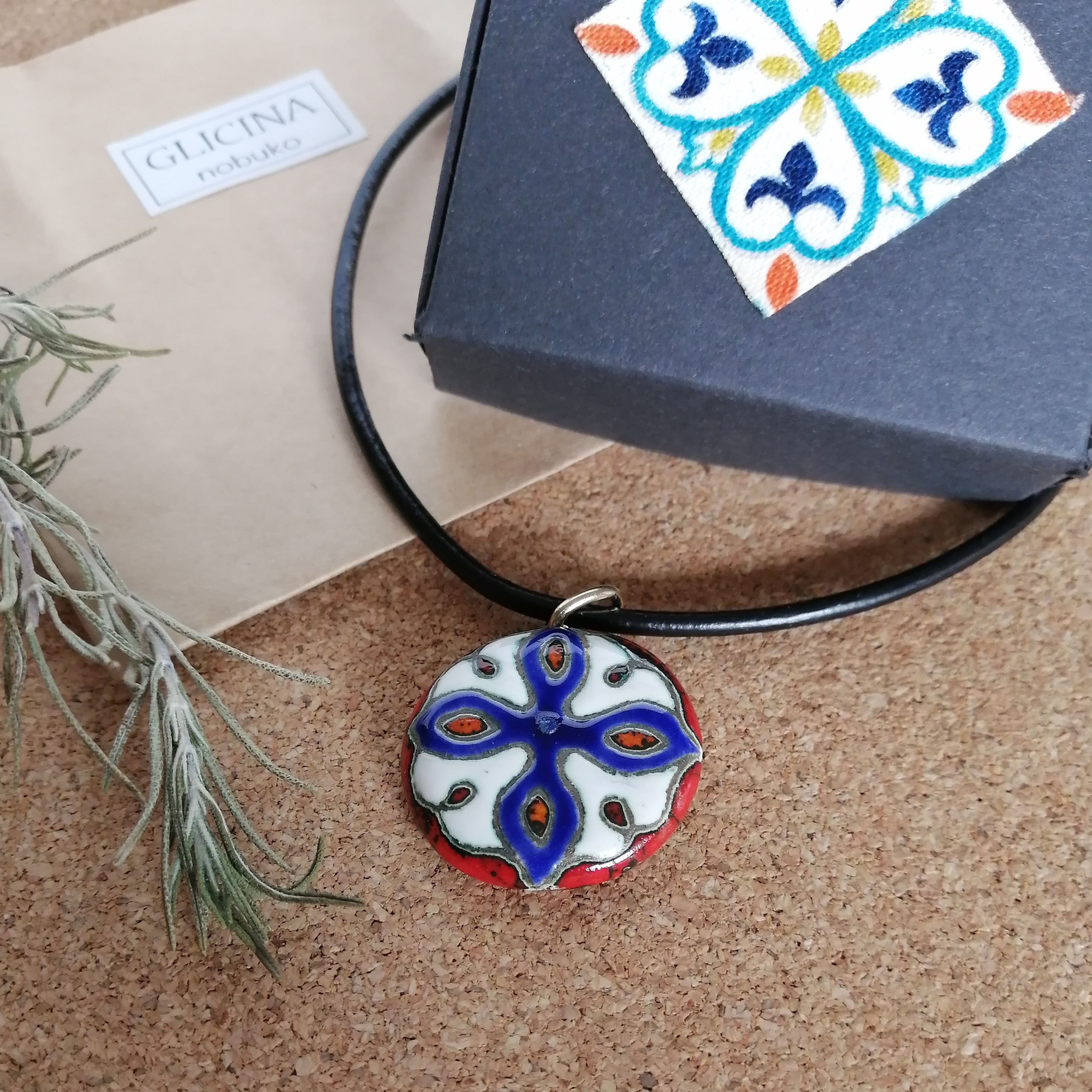 スペインタイルネックレス メンズ ビンテージ赤クロス青 Iichi ハンドメイド クラフト作品 手仕事品の通販 スペインタイルネックレス メンズ ビンテージ赤クロス青 Iichi ハンドメイド クラフト作品 手仕事品の通販