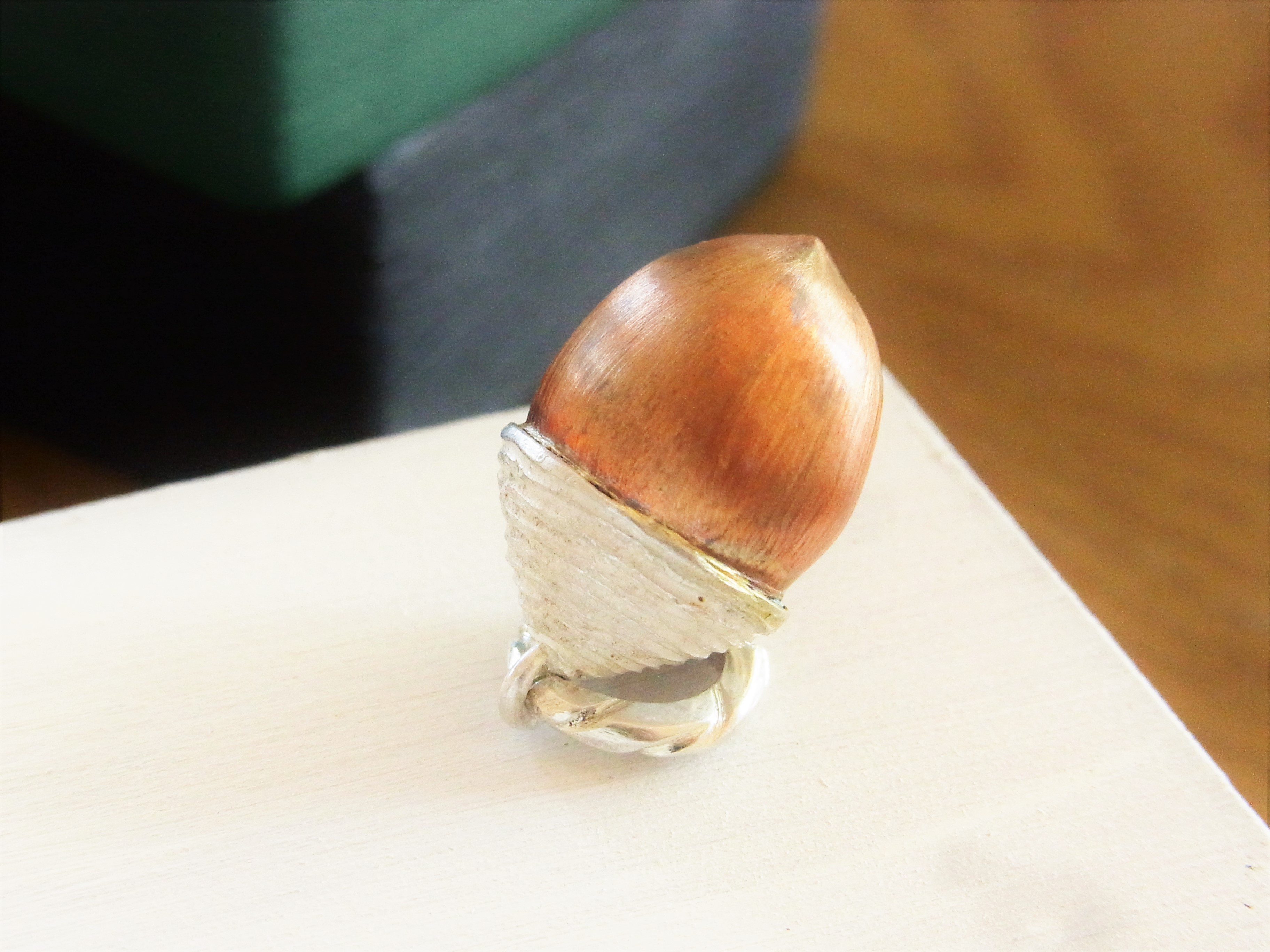 彫金ペンダント どんぐり オキナワウラジロガシ Iichi ハンドメイド クラフト作品 手仕事品の通販