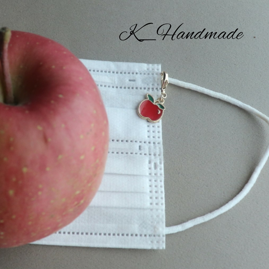 りんごのマスクチャーム マスクなしチャームのみ Iichi ハンドメイド クラフト作品 手仕事品の通販