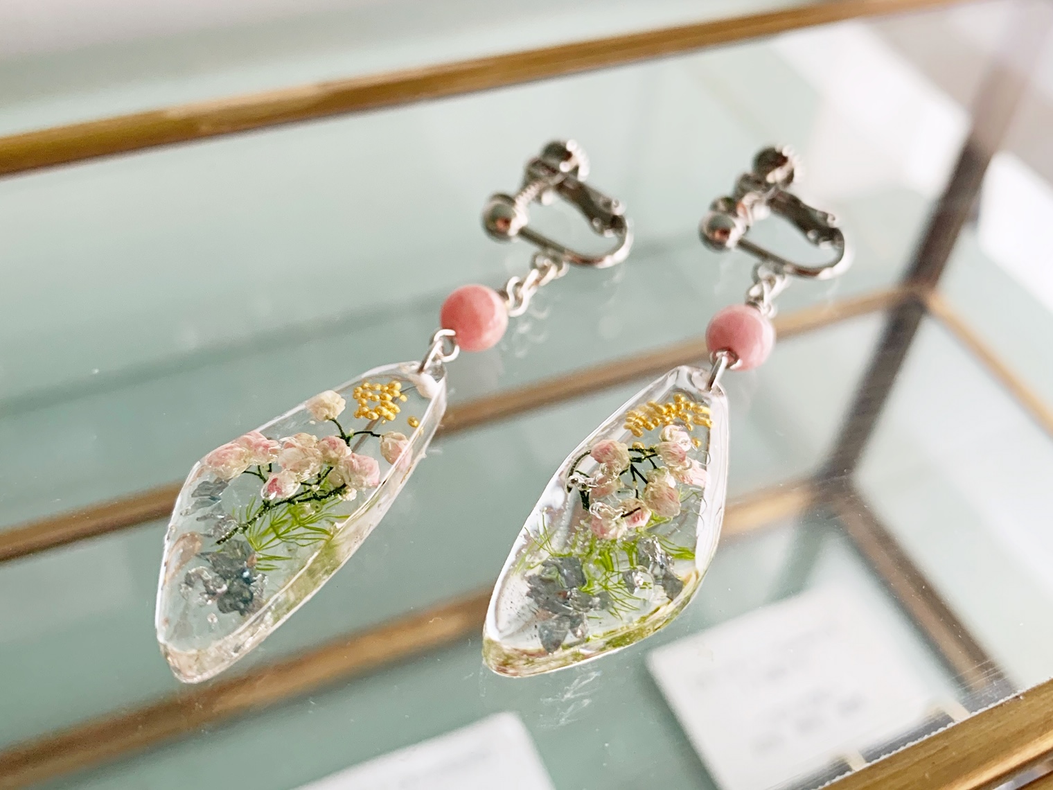 7月誕生石 引き寄せパワー ロードクロサイト インカローズ ライスフワラー のイヤリング ピアス Iichi ハンドメイド クラフト作品 手仕事品の通販