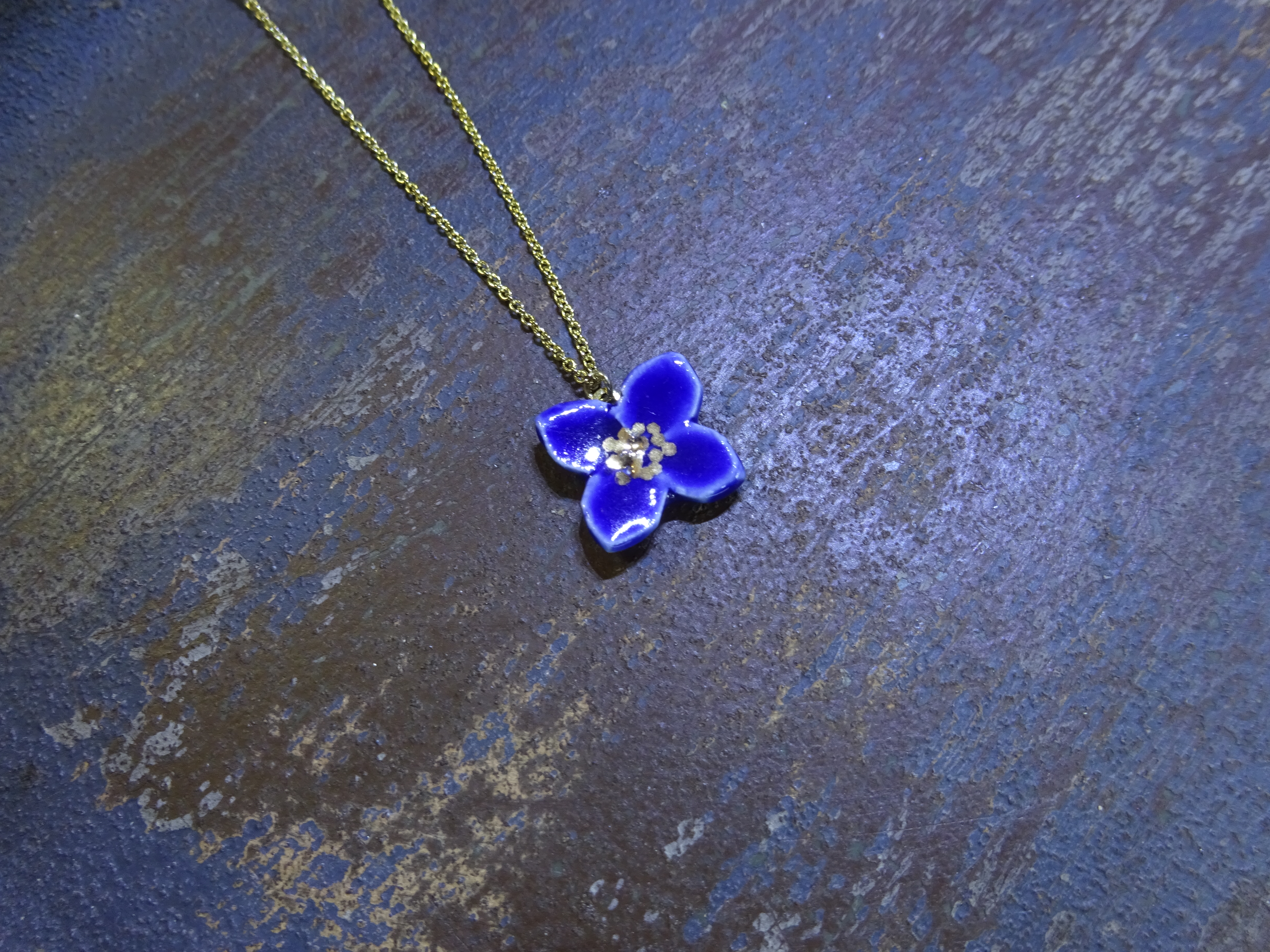 小さな花のnecklace 青 Iichi ハンドメイド クラフト作品 手仕事品の通販