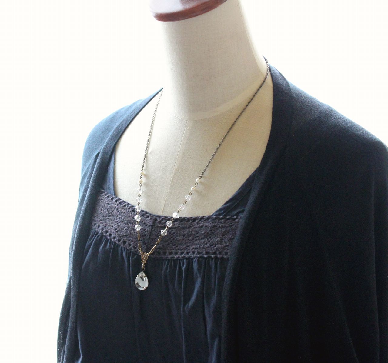 ヴィンテージ ギブレグラス ロザリオの佇まいで アンティークstyleネックレス Iichi ハンドメイド クラフト作品 手仕事品の通販