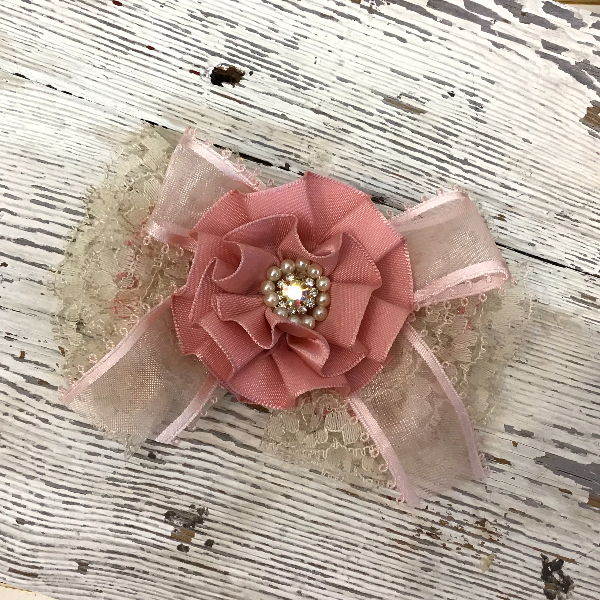 リボンとレースのゴージャスコサージュ ピンク Iichi ハンドメイド クラフト作品 手仕事品の通販