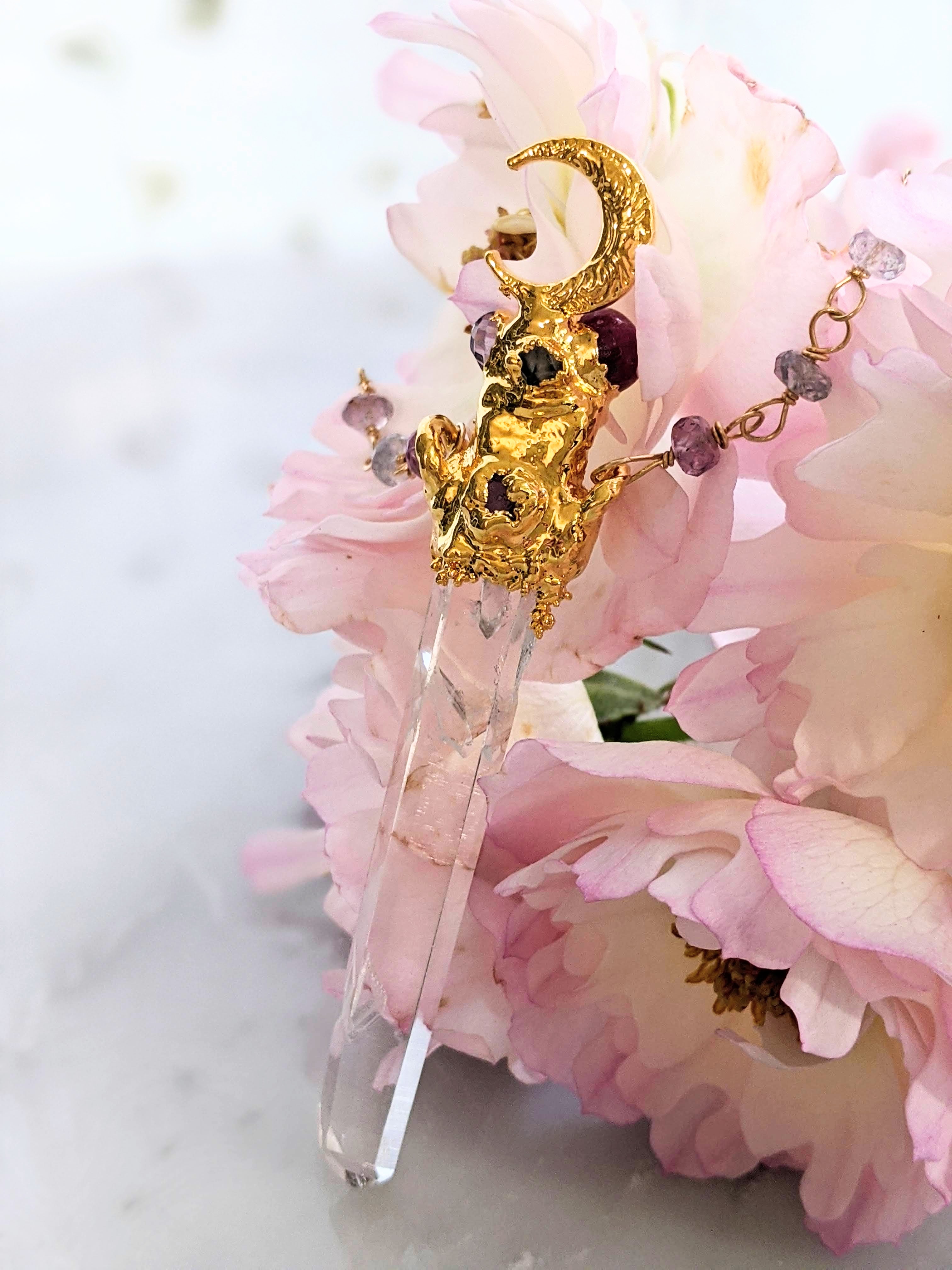 水晶ポイント 月の女神アルテミスのネックレス Iichi ハンドメイド クラフト作品 手仕事品の通販