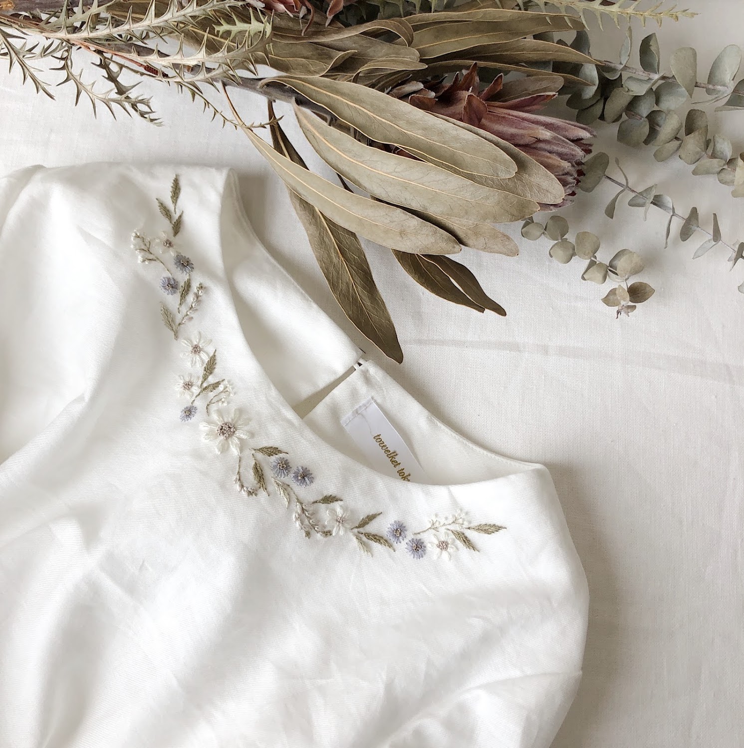 Mサイズ 刺繍コットンツイルワンピース Alyssum Iichi ハンドメイド クラフト作品 手仕事品の通販