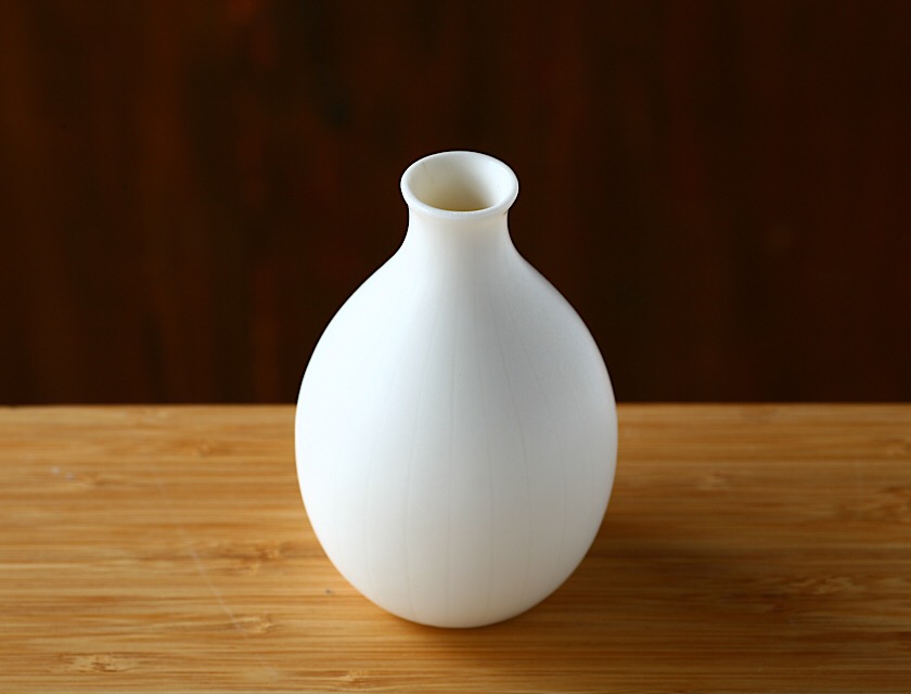 白い磁器の一輪挿し 花器 フラワーベース 花瓶 Iichi ハンドメイド クラフト作品 手仕事品の通販