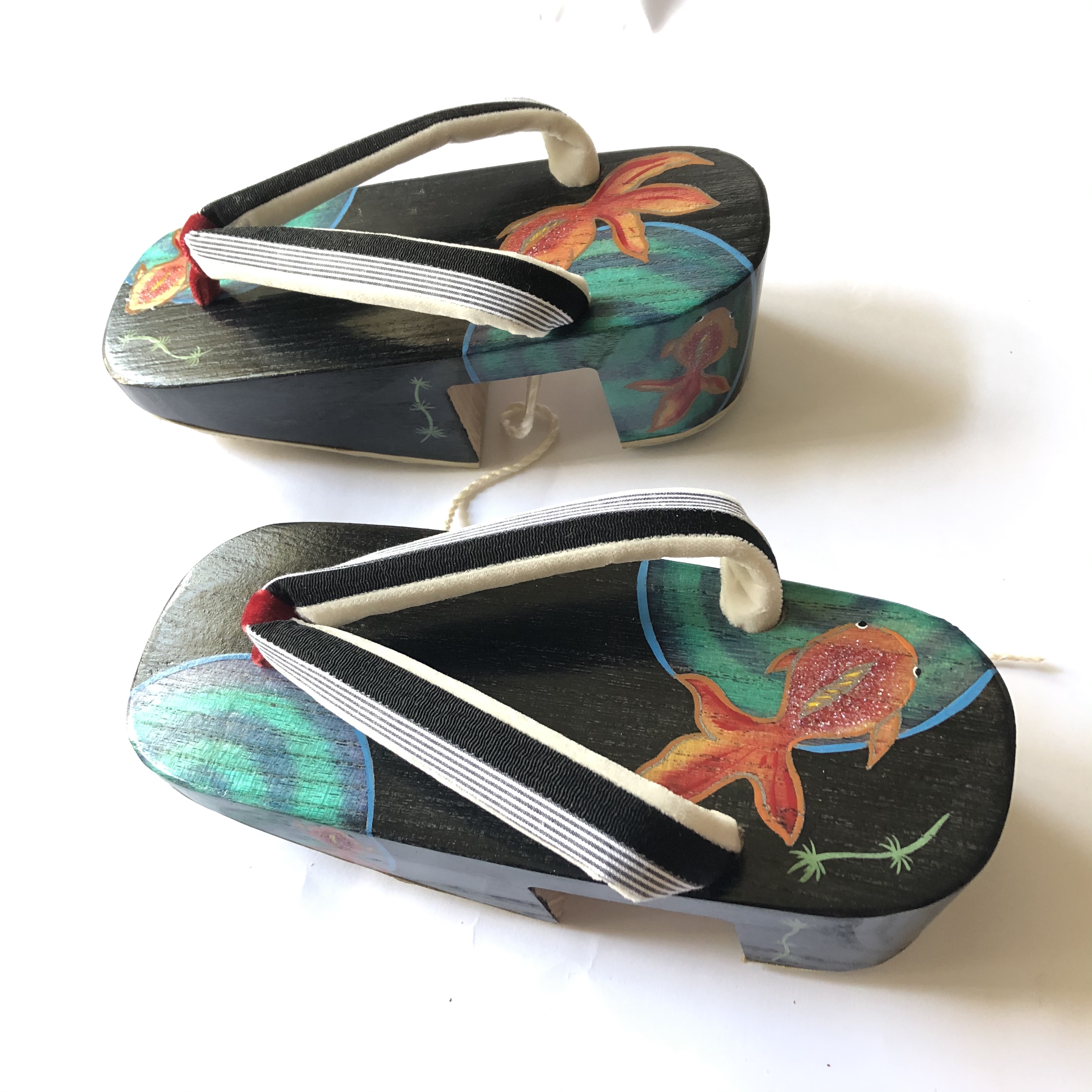 金魚 やや背の高くなる下駄 Sサイズ Iichi ハンドメイド クラフト作品 手仕事品の通販