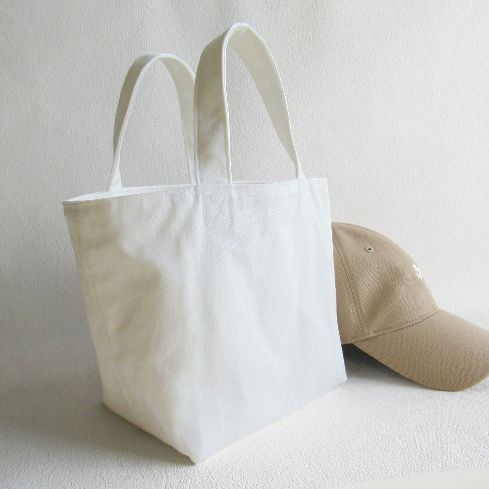 真っ白なミニトートバッグ Iichi ハンドメイド クラフト作品 手仕事品の通販