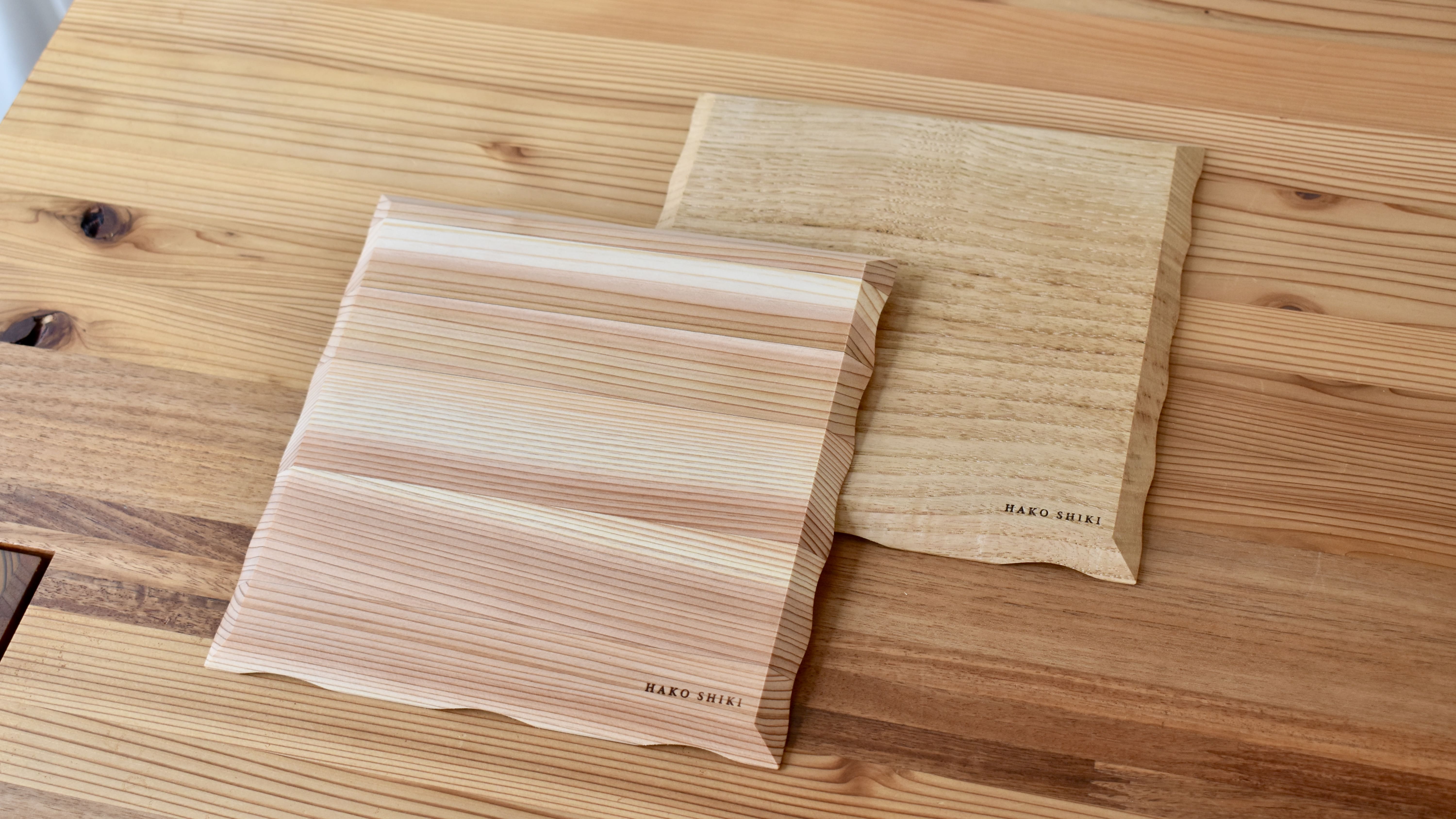 廃材木を使ったトースト皿 Season2 オニグルミ Iichi ハンドメイド クラフト作品 手仕事品の通販