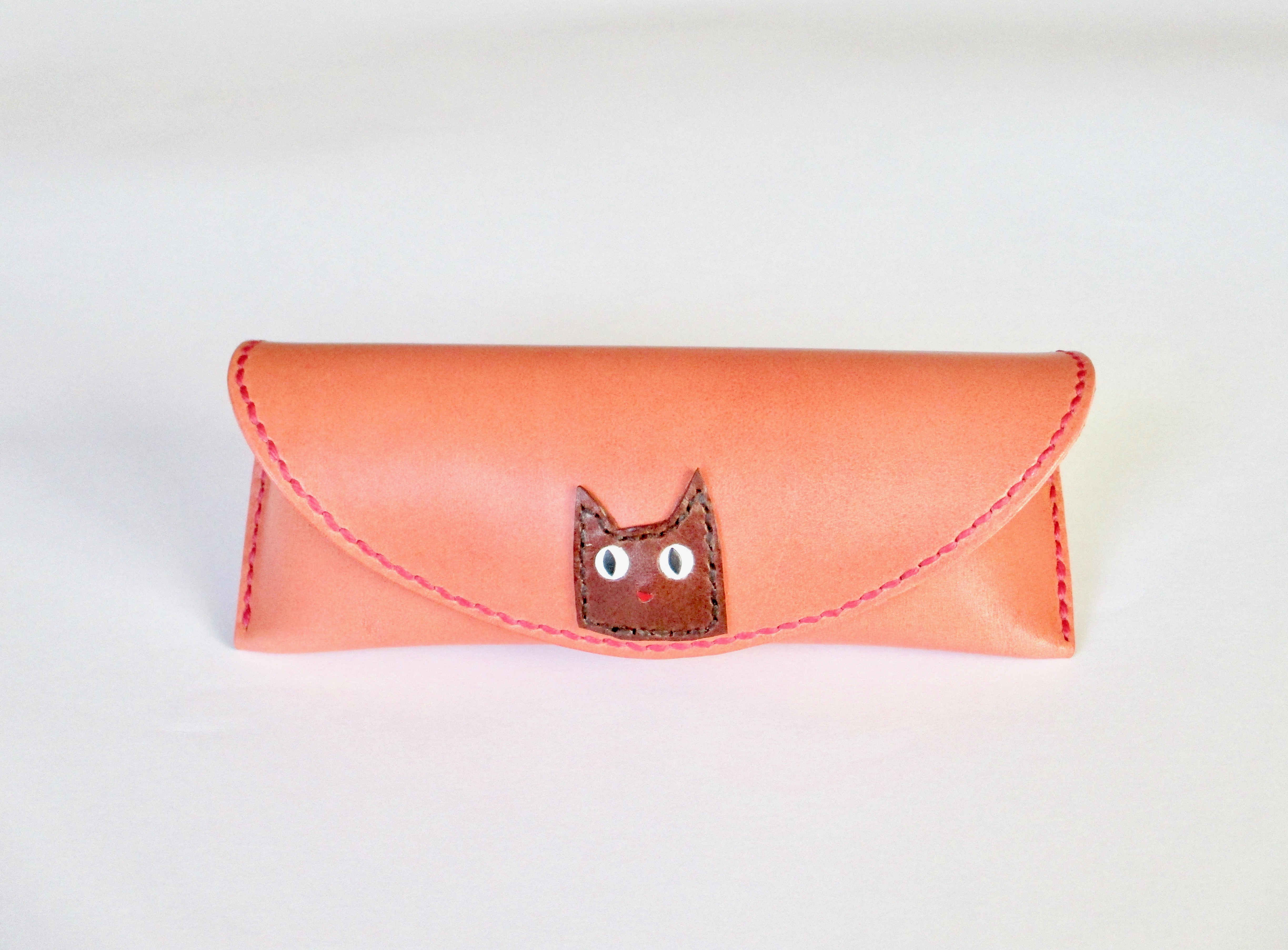 イタリア革ブッテーロ 猫のメガネケース ピンク Iichi ハンドメイド クラフト作品 手仕事品の通販