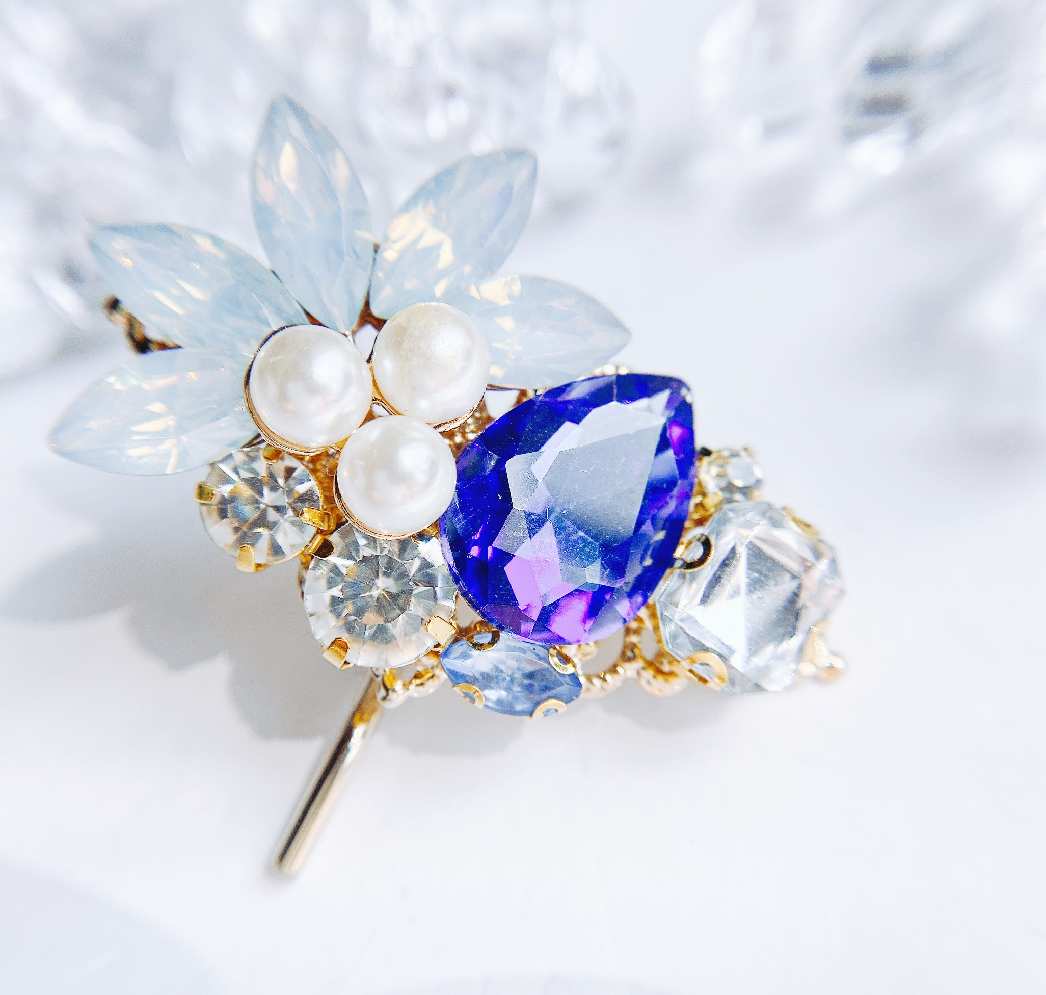 Cobalt Blue キラキラ宝石ビジューのポニーフック Iichi ハンドメイド クラフト作品 手仕事品の通販
