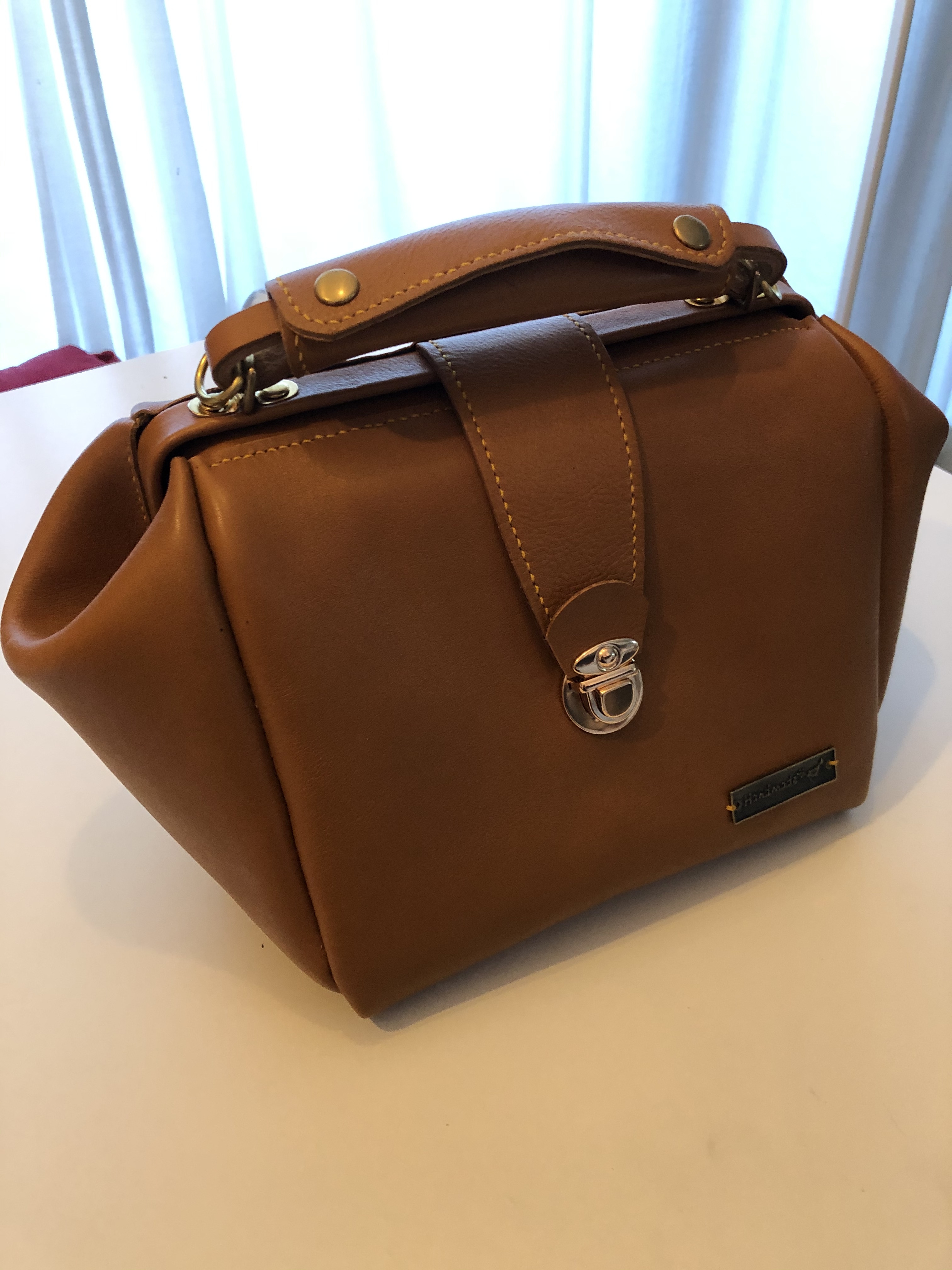 キャメルレザー ダレスハンドバック Iichi ハンドメイド クラフト作品 手仕事品の通販