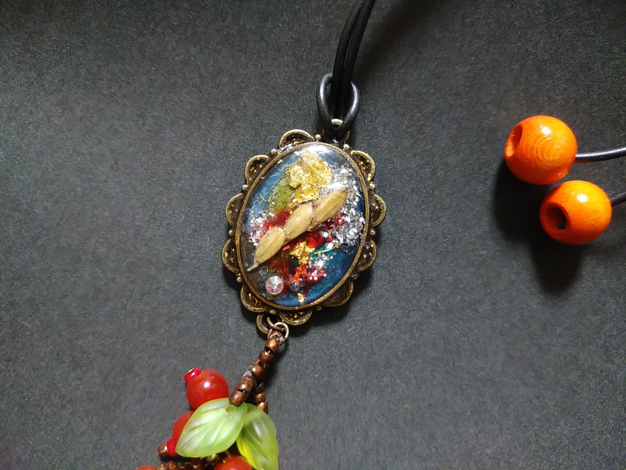 稲穂レジン作品とカーネリアン葡萄のストラップ Iichi ハンドメイド クラフト作品 手仕事品の通販