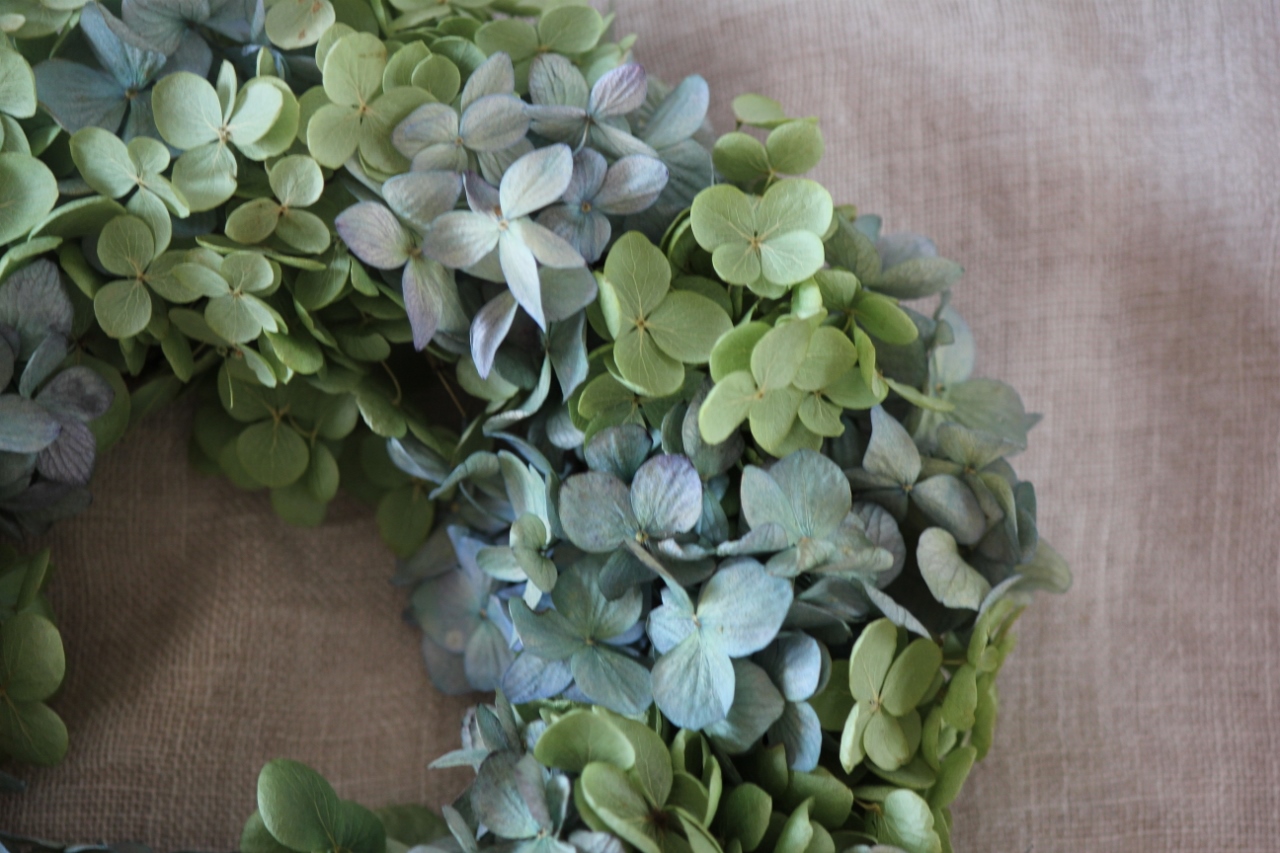 秋色紫陽花とアナベルのリース Iichi ハンドメイド クラフト作品 手仕事品の通販