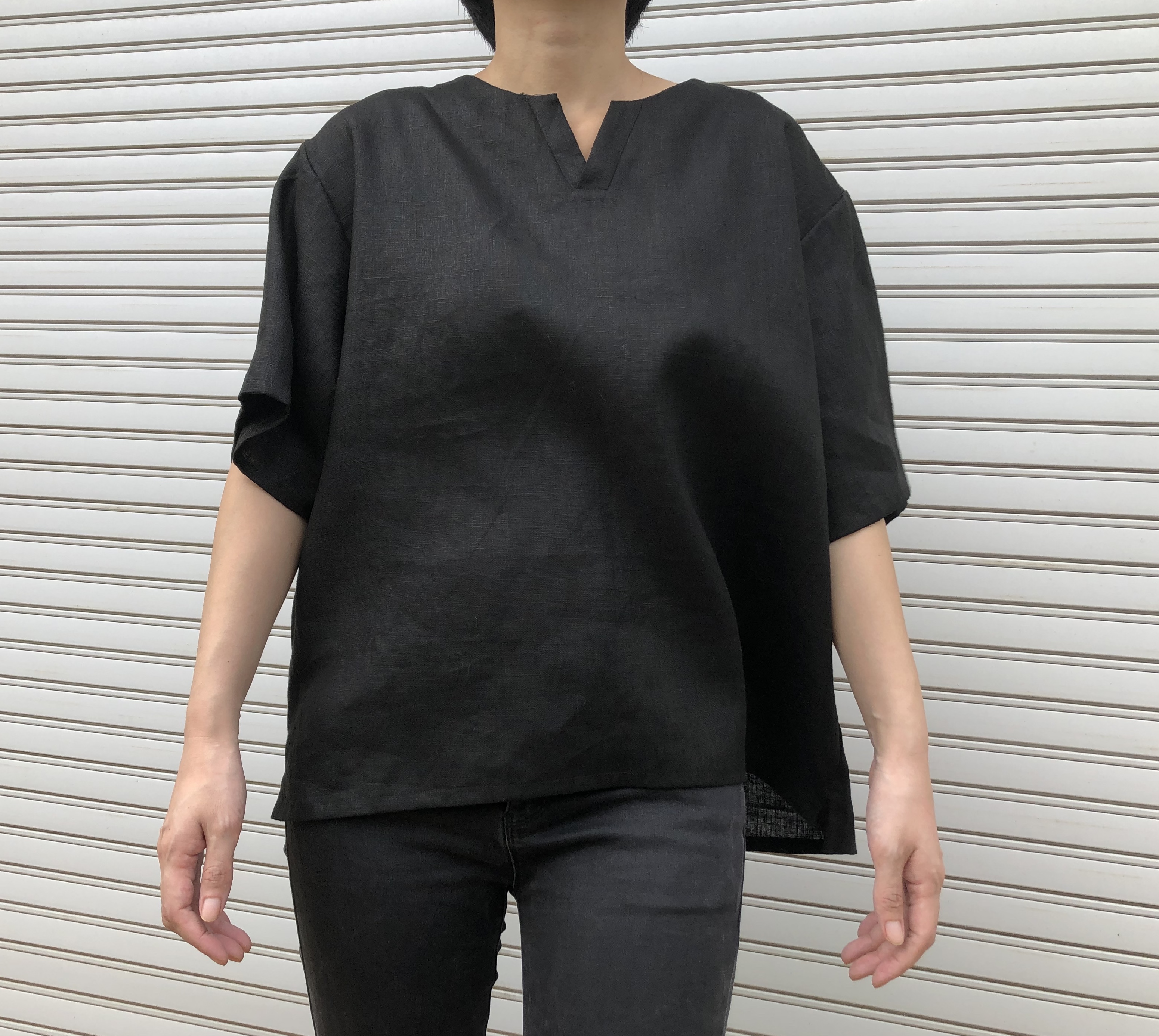 男女とも使える リネン100 涼しいメンズtシャツ 黒 半袖 Iichi ハンドメイド クラフト作品 手仕事品の通販