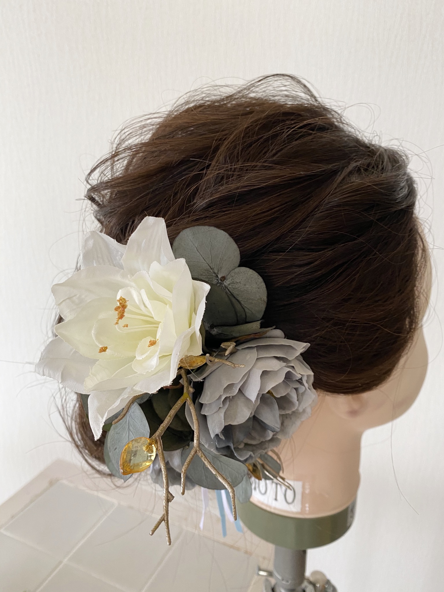 アンティークローズとジュエルの髪飾り 造花 ウェディング 成人式に Iichi ハンドメイド クラフト作品 手仕事品の通販