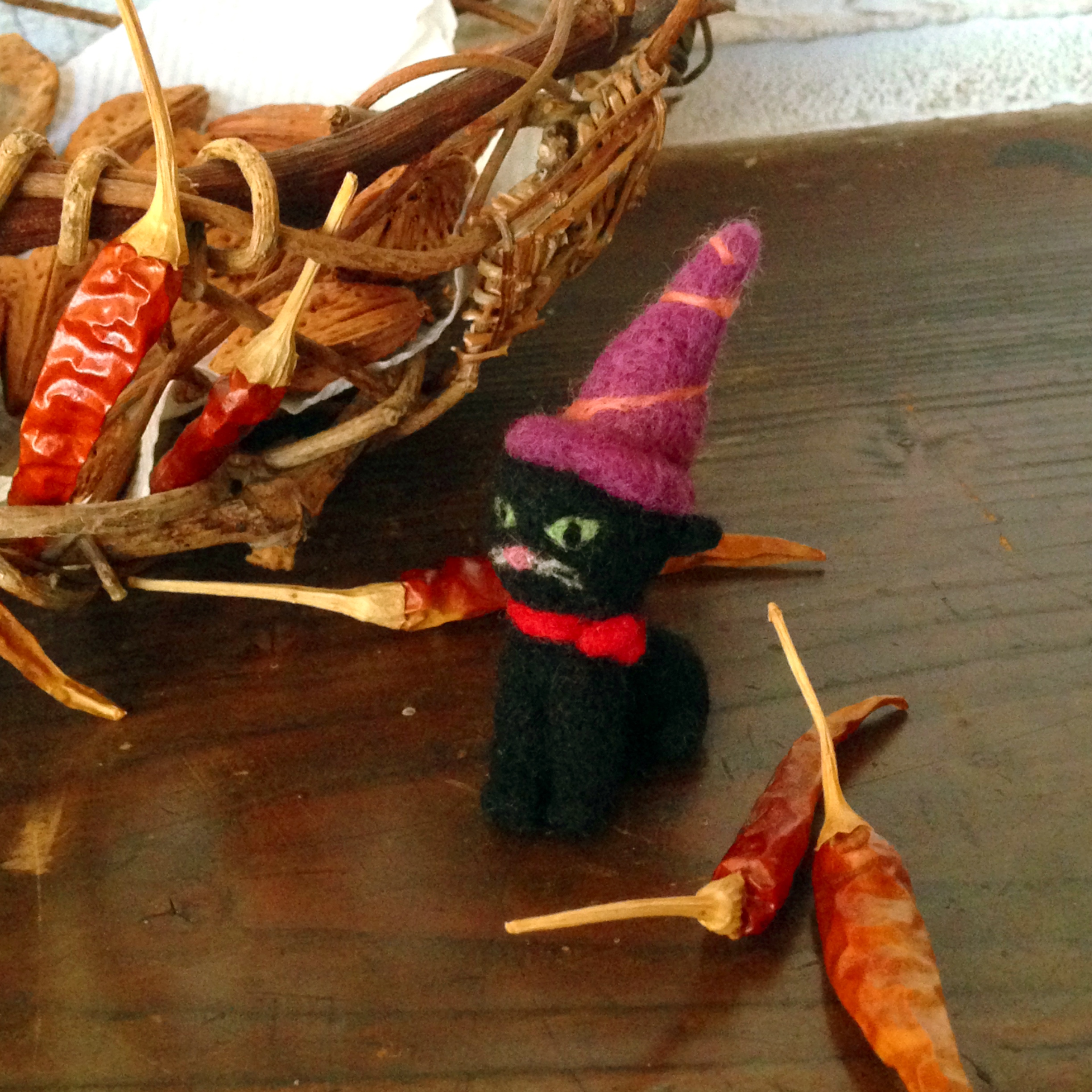 ハロウィンの黒猫 ミニチュアサイズ Iichi ハンドメイド クラフト作品 手仕事品の通販