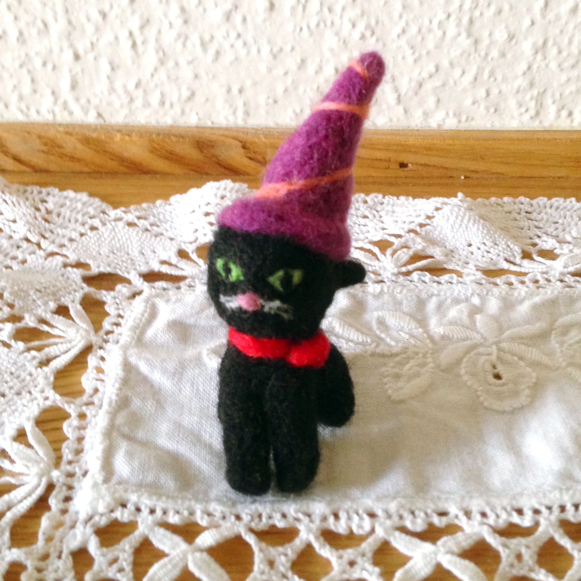 ハロウィンの黒猫 ミニチュアサイズ Iichi ハンドメイド クラフト作品 手仕事品の通販