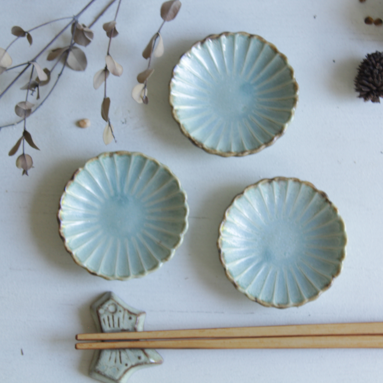 菊豆皿 パステルカラーの白緑 びゃくろく 系 陶器 Iichi ハンドメイド クラフト作品 手仕事品の通販 菊豆皿 パステルカラーの白緑 びゃくろく 系 陶器 Iichi ハンドメイド クラフト作品 手仕事品の通販