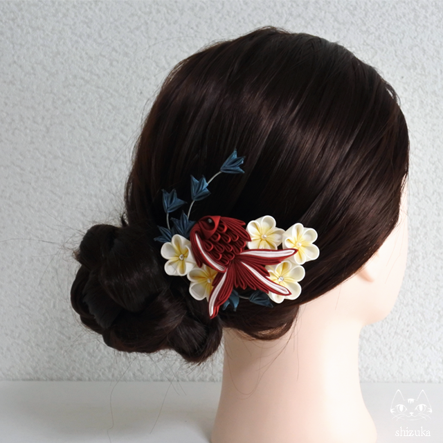 金魚と水草と花 コーム つまみ細工 髪飾り 着物 和装小物 夏 プレゼント Iichi ハンドメイド クラフト作品 手仕事品の通販