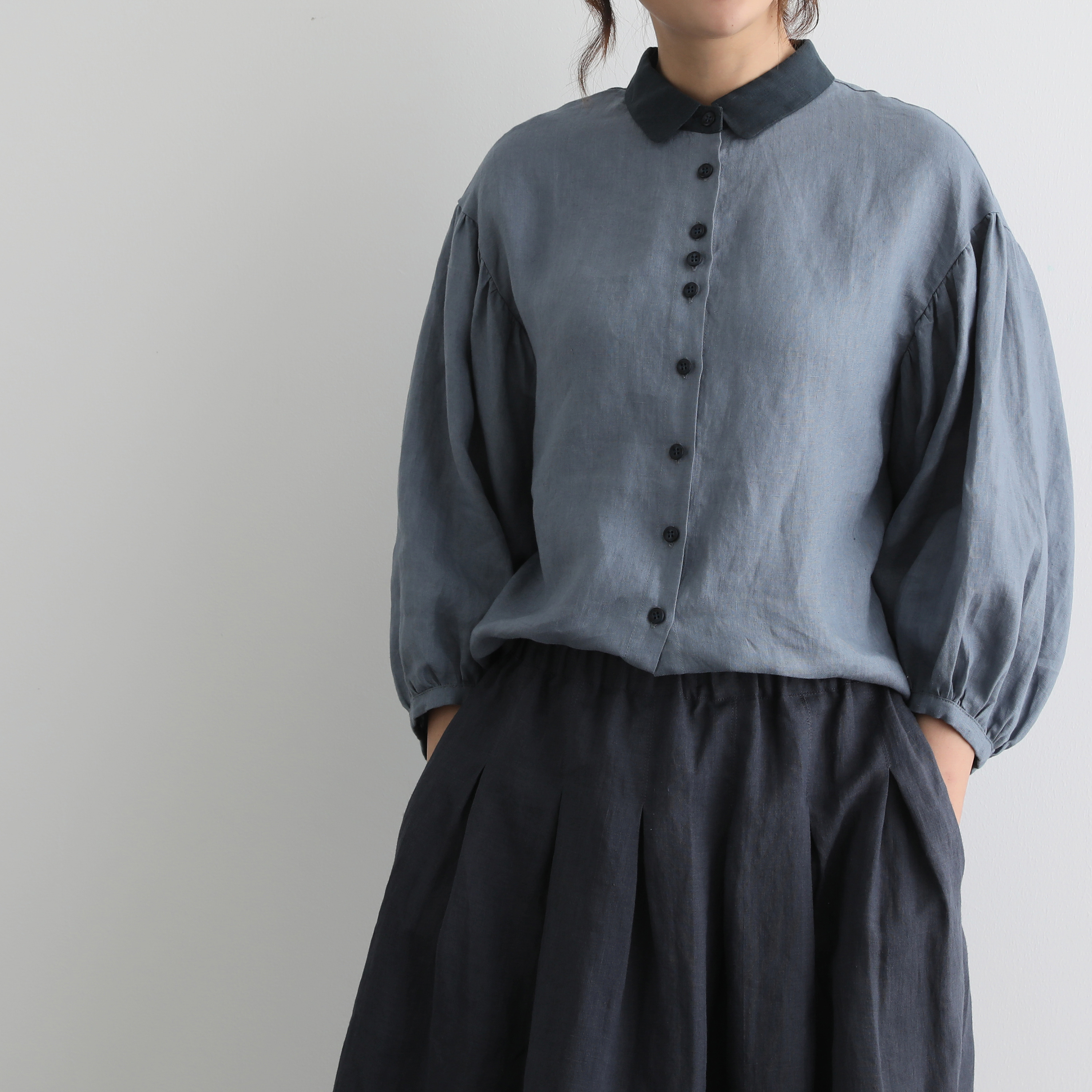 大人可愛いコーデの主役 配色 リネン100 ブラウス シャツ 0912 2 Iichi ハンドメイド クラフト作品 手仕事品の通販