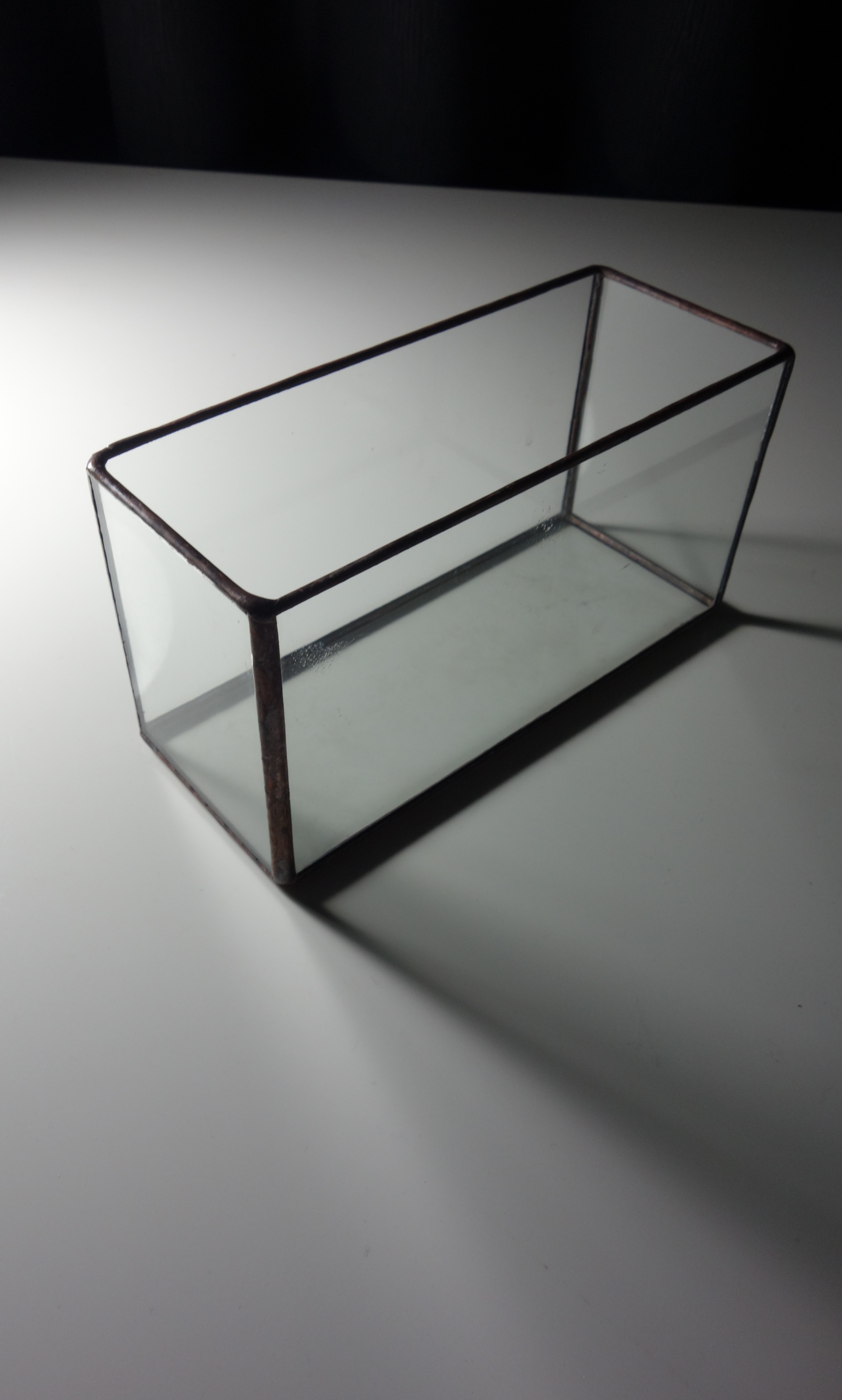 ステンドグラス シンプル ガラス収納ケース メイクボックス はがきスタンド カードホルダー フォトスタンド Iichi ハンドメイド クラフト作品 手仕事品の通販
