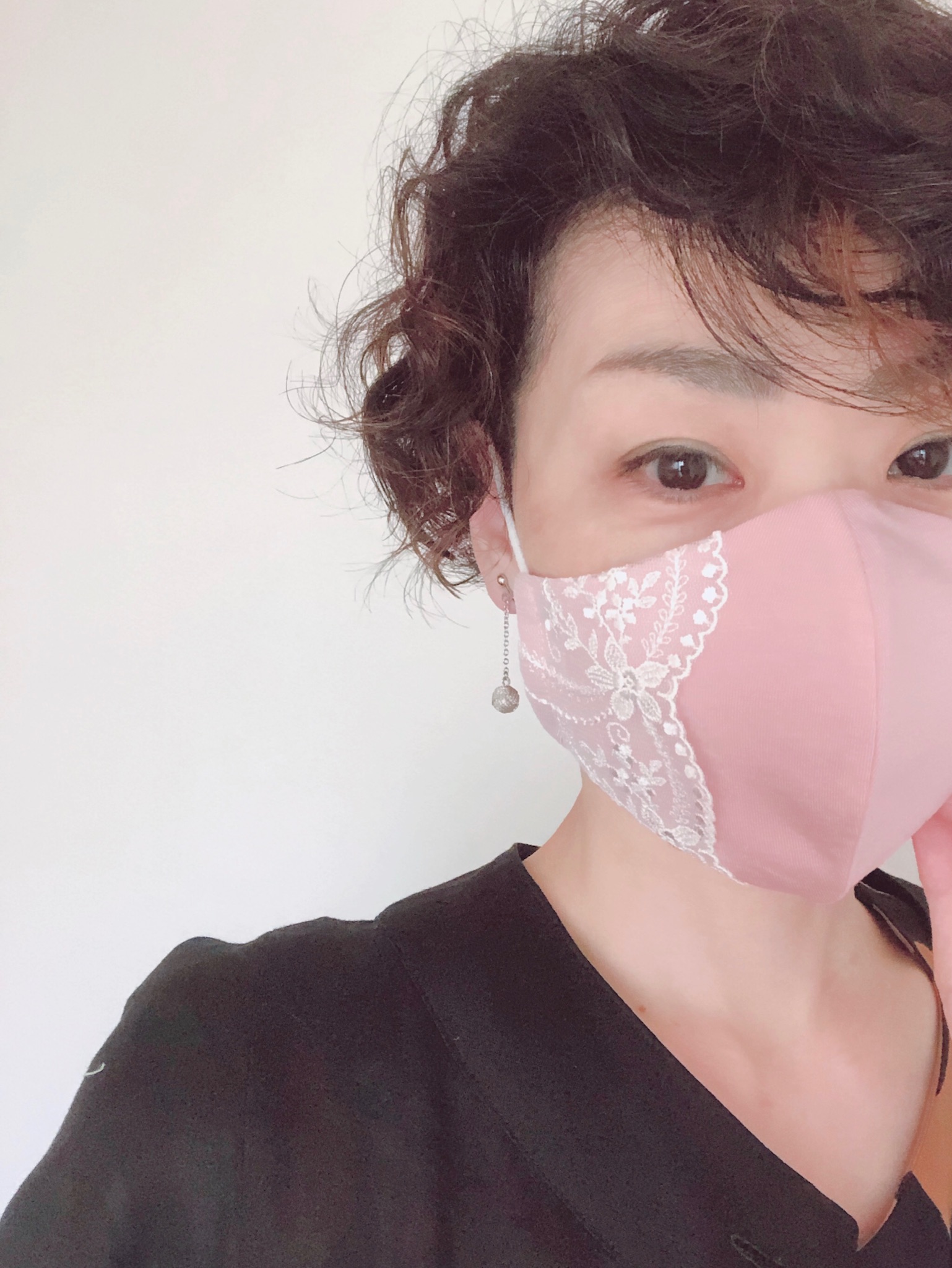 口元レディな小顔マスク ローズ 白レース Pk4 Iichi ハンドメイド クラフト作品 手仕事品の通販