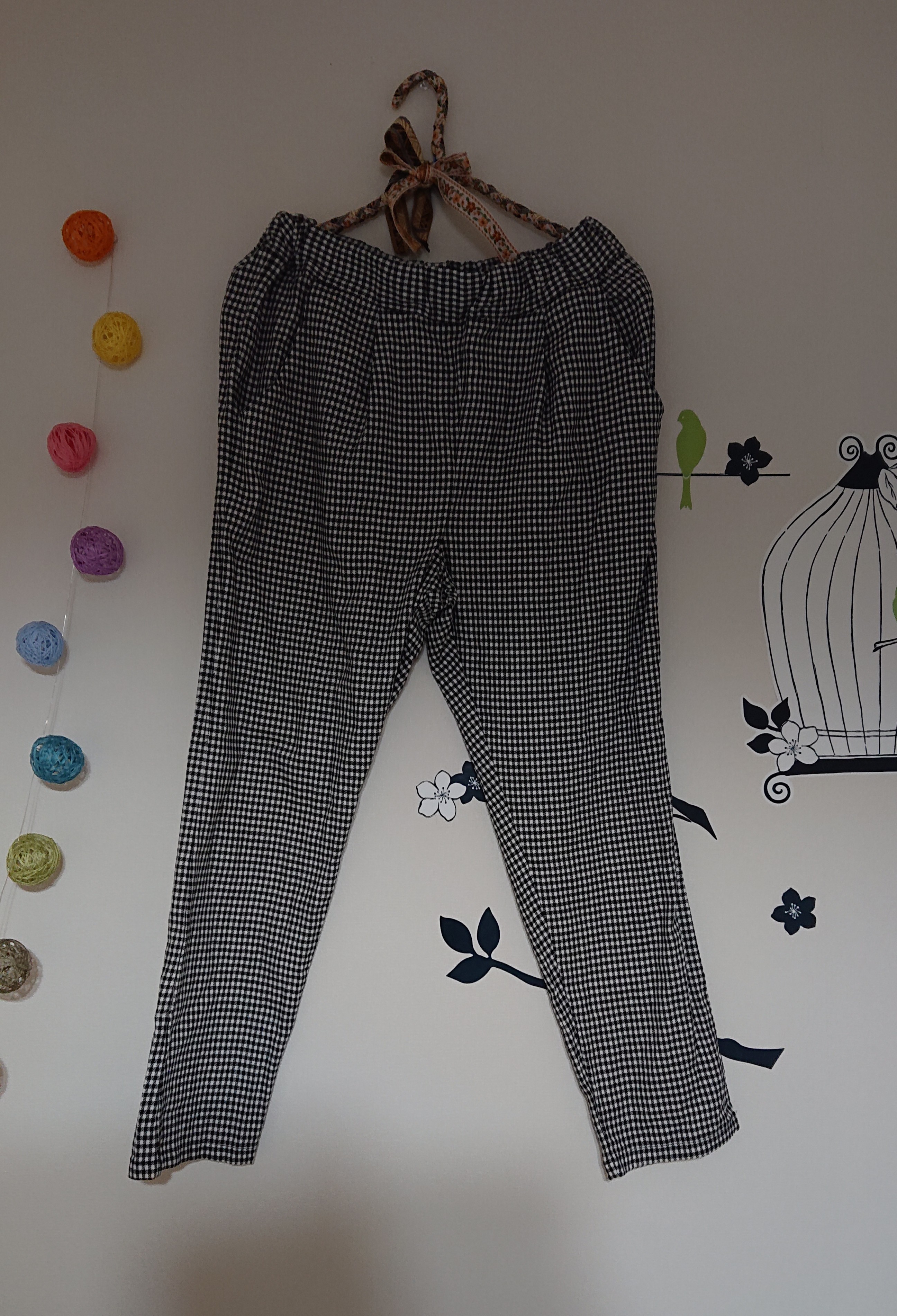 大人の日常服 テーパードパンツ コットンギンガム 黒 Iichi ハンドメイド クラフト作品 手仕事品の通販