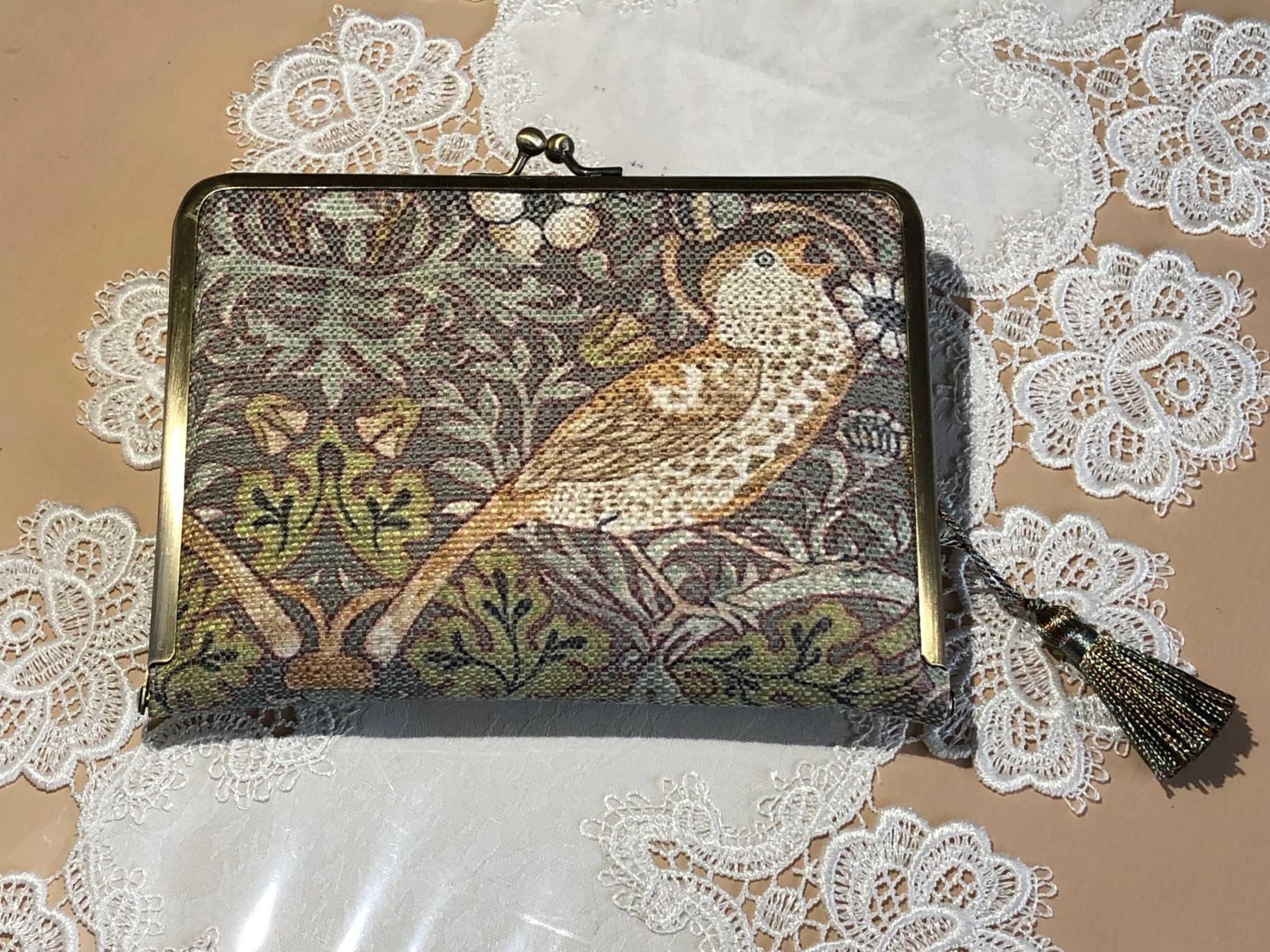 ウィリアムモリスいちご泥棒 グリーン フリーケース Iichi ハンドメイド クラフト作品 手仕事品の通販